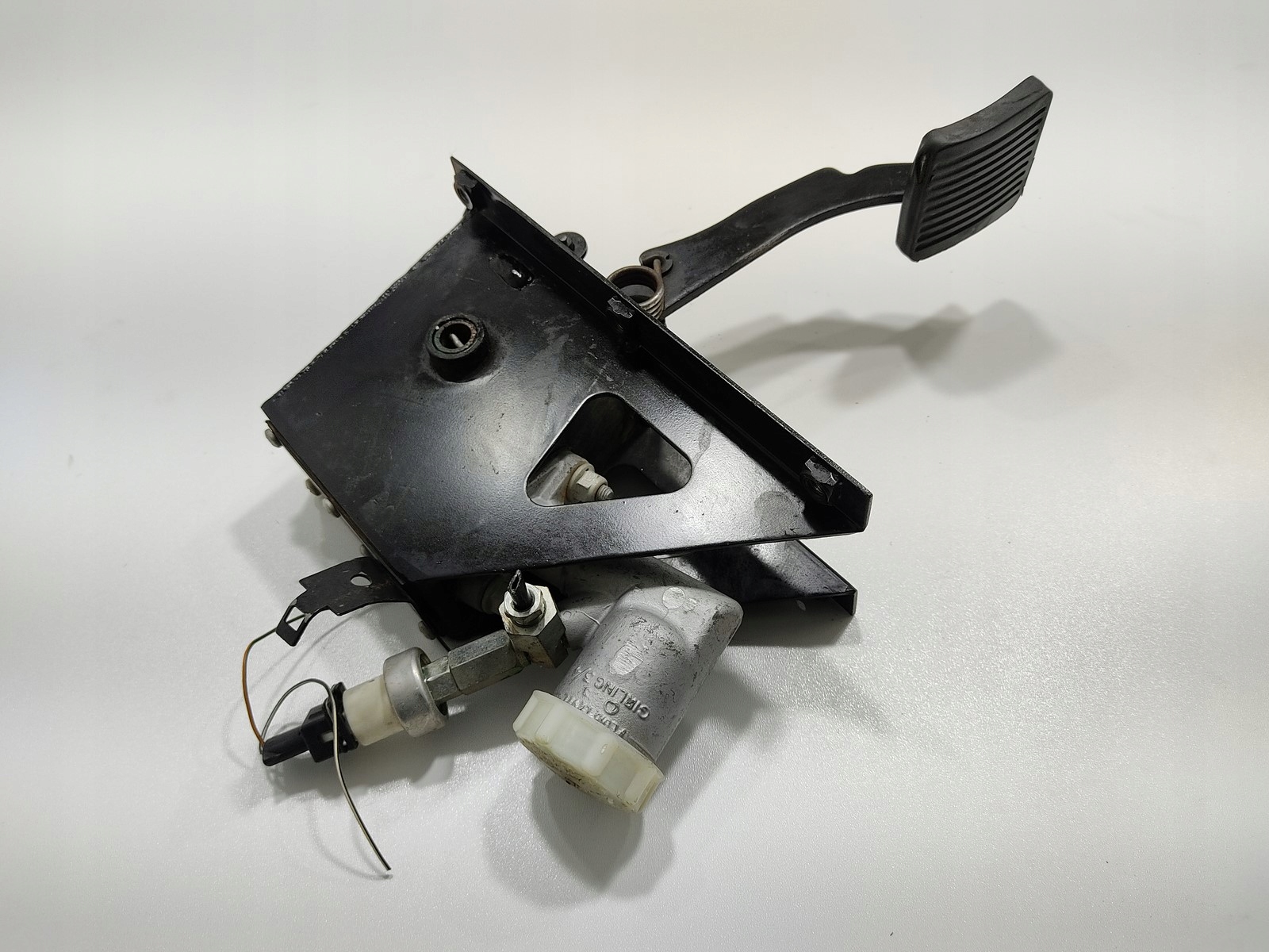 SPOJKOVÉ ČERPADLO SPOJKOVY PEDAL LAND ROVER DEFENDER 2.4 TDCI 2007-2014