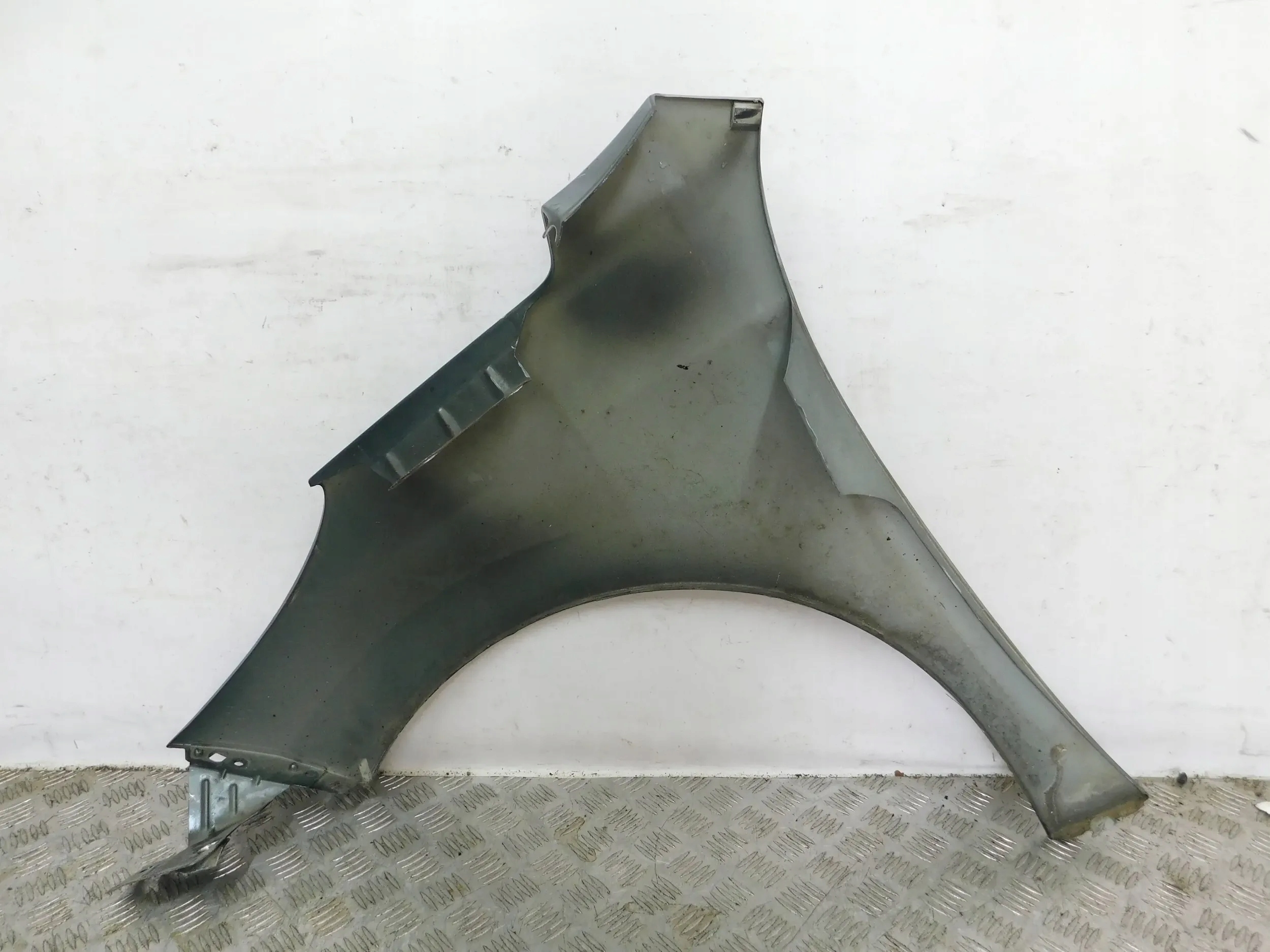 PRAVY PREDNY BLATNIK PEUGEOT 207
