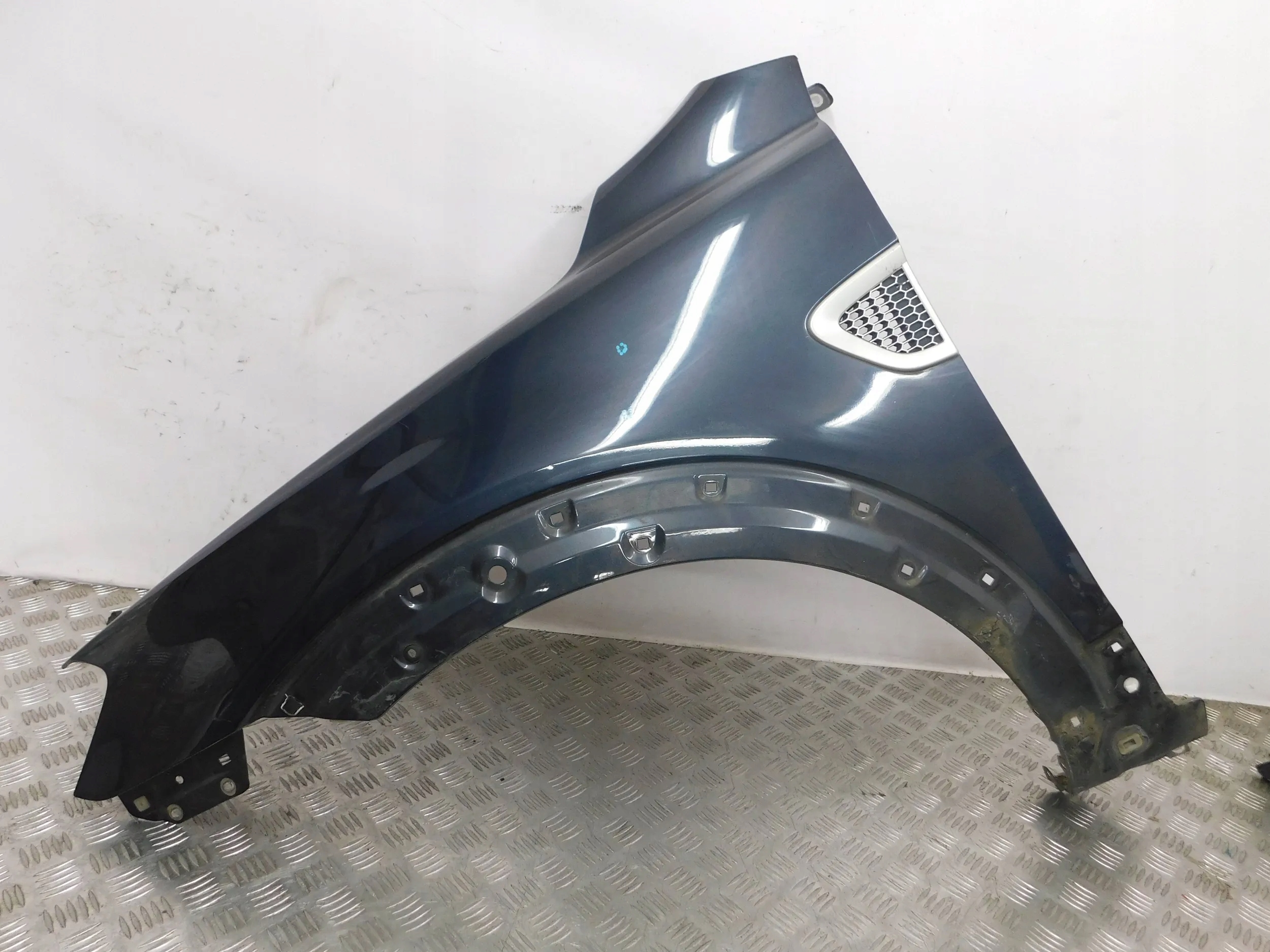 BLATNIK PREDNÝ LAVY CHEVROLET CAPTIVA