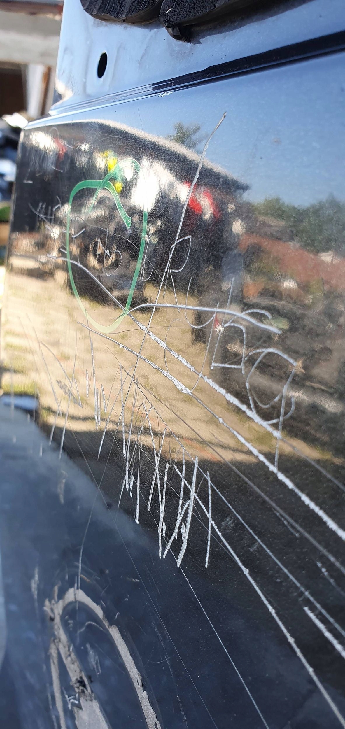 TRAFIC III VIVARO B TALENTO PRAVE ZADNE DVERE POD OKIENE