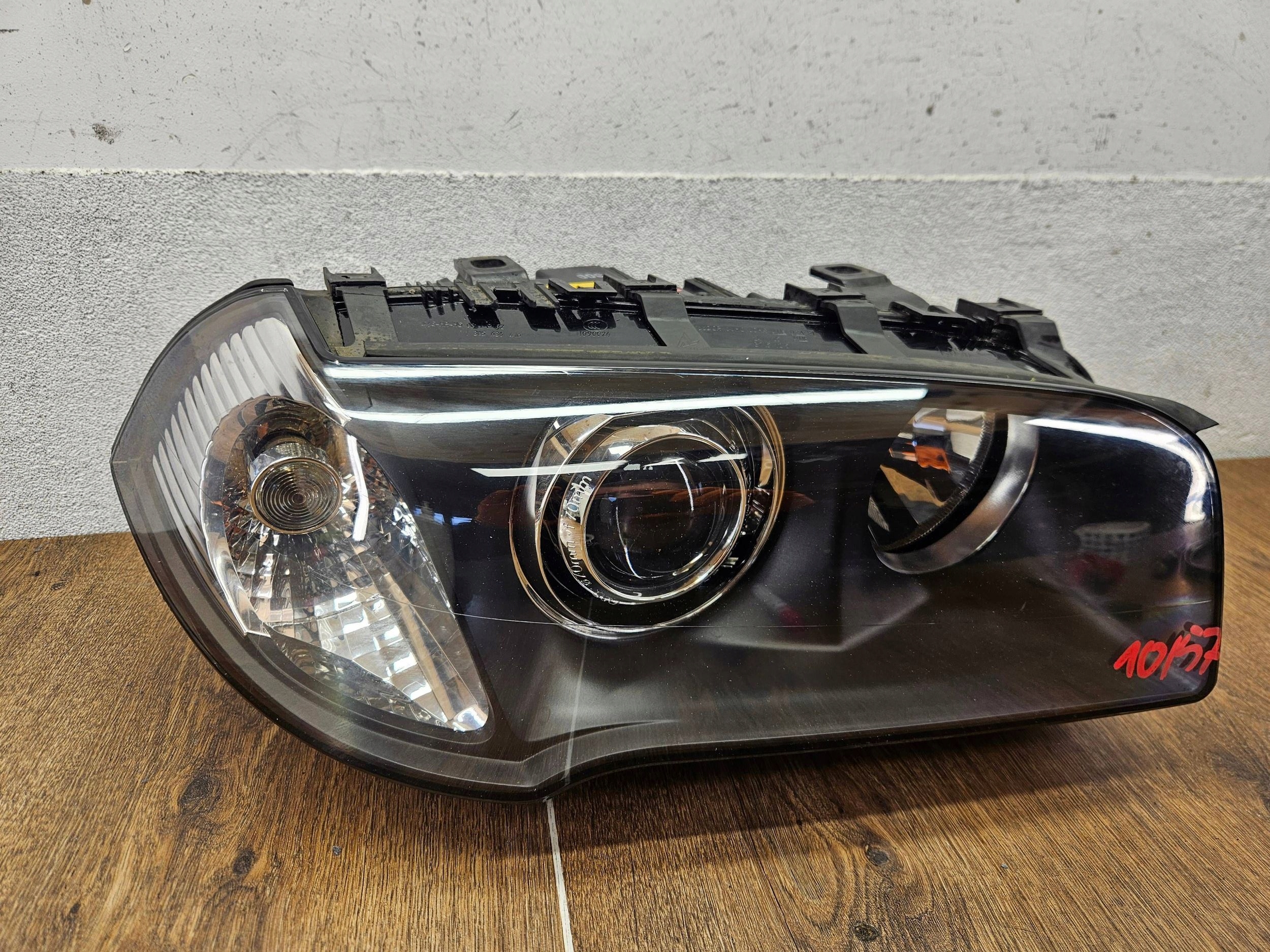 BMW X3 E83 XENON NATAČACI DYNAMIC PRAVÉ PREDNÉ SVETLO