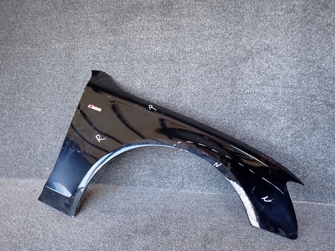 AUDI A4 B8 8K LIFT 12- PRAVY PREDNY BLATNIK