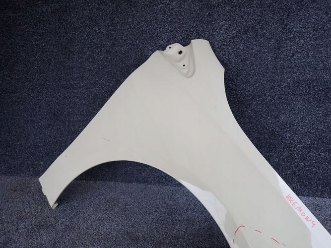 MERCEDES W247 247 B-KLASA 18- PRAVY PREDNY BLATNIK