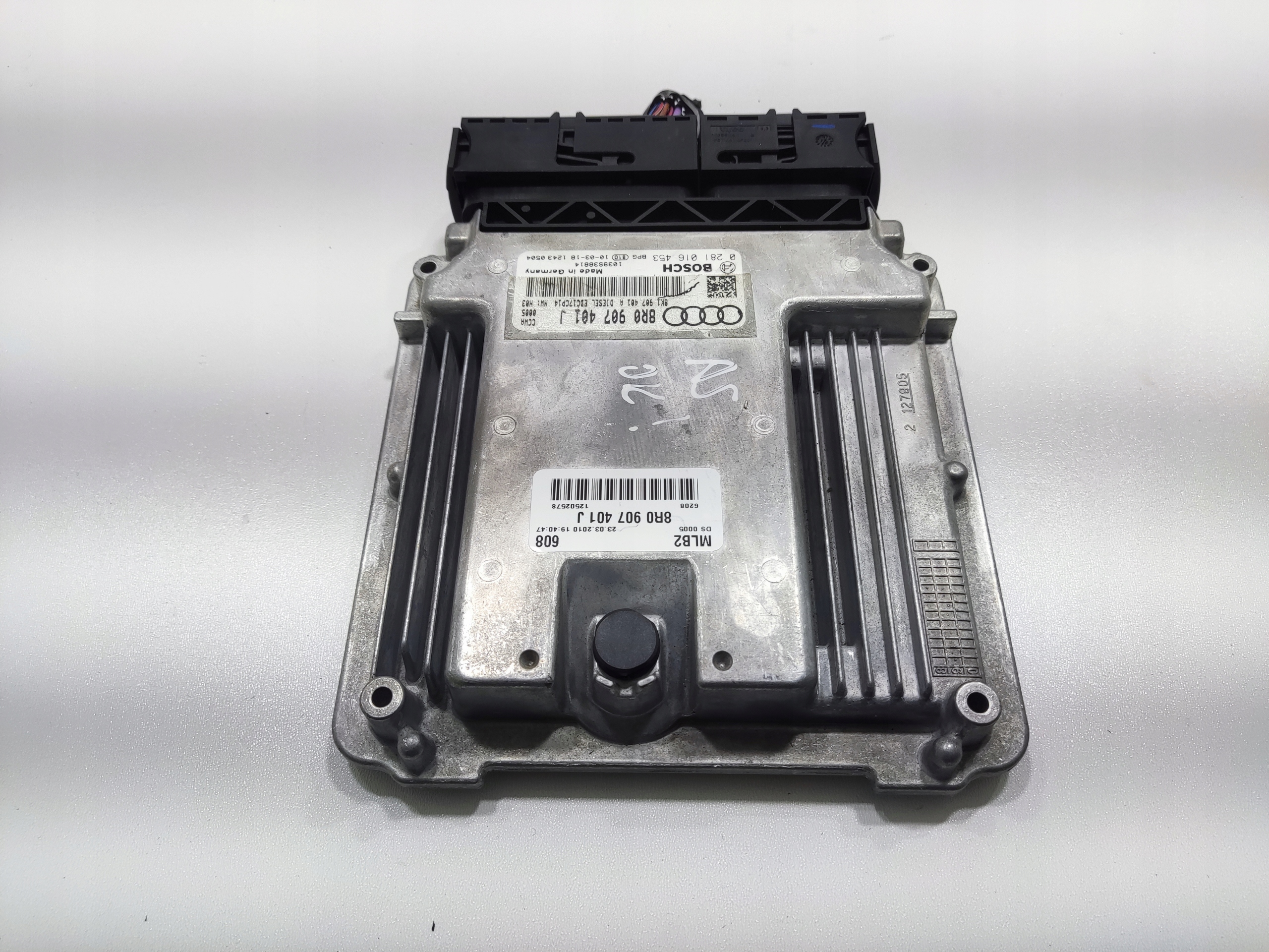RIADIACA JEDNOTKA MOTORA AUDI A5 I 8T 3.0 TDI 2007-2011 8R0907401J