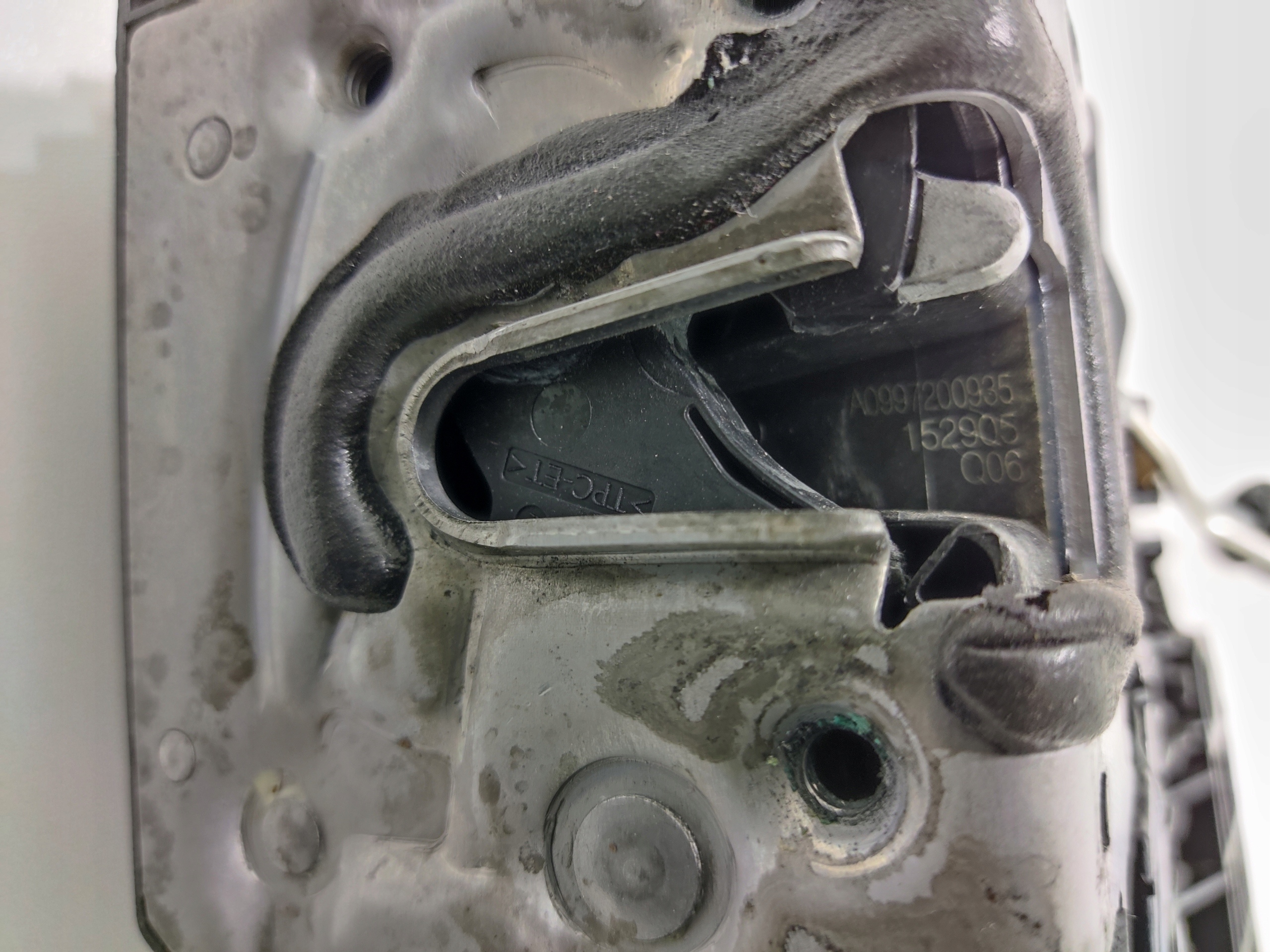ZAMOK LAVYCH PREDNYCH DVERI MERCEDES GLE I W166 166 A0997200935 2015-19