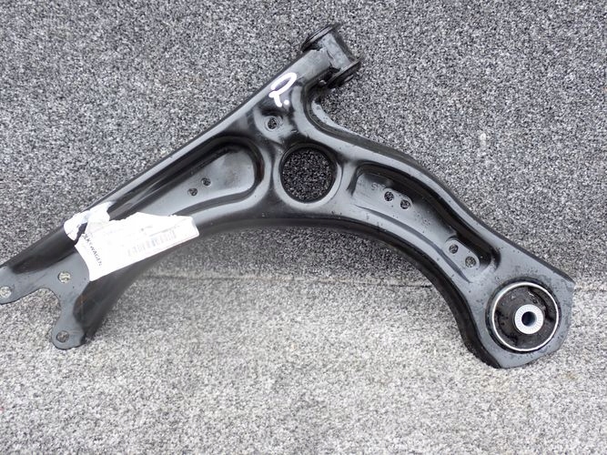 AUDI SEAT SKODA VW LAVE RAMENO 2Q0407151E