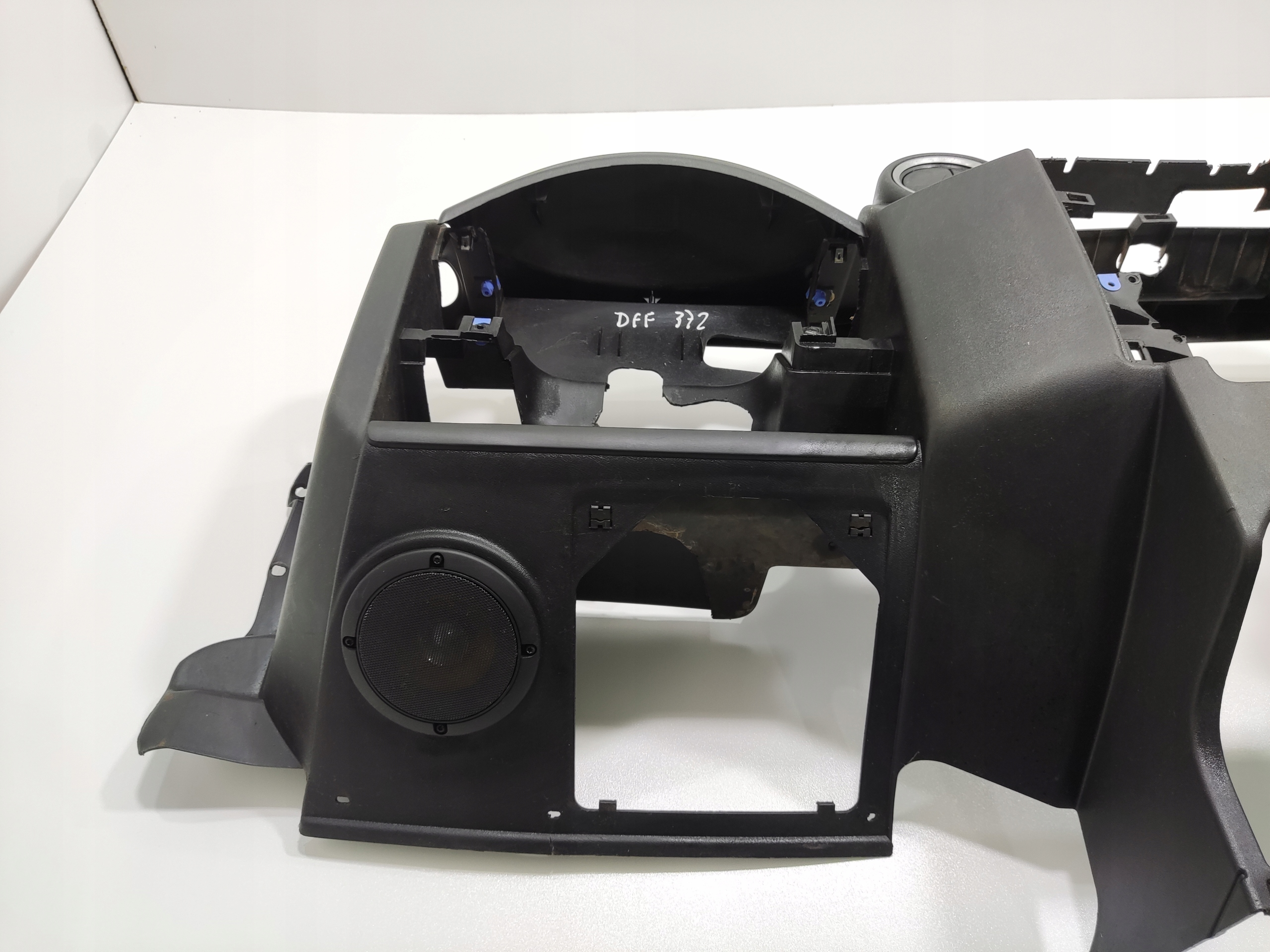 PRISTROJOVA DOSKA LAND ROVER DEFENDER 2007-2014 EUROPA