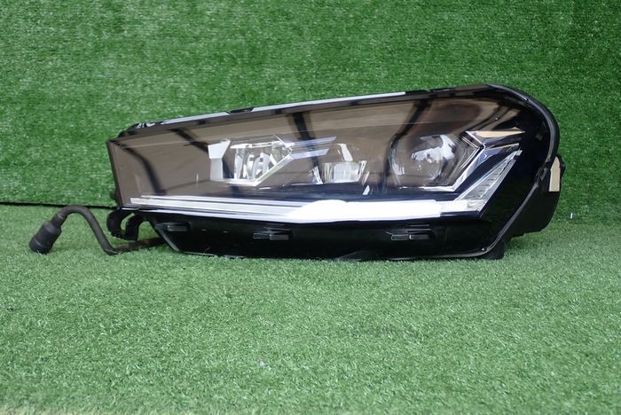 SKODA FABIA IV CRYSTAL LIGHTING LAVE PREDNE SVETLO