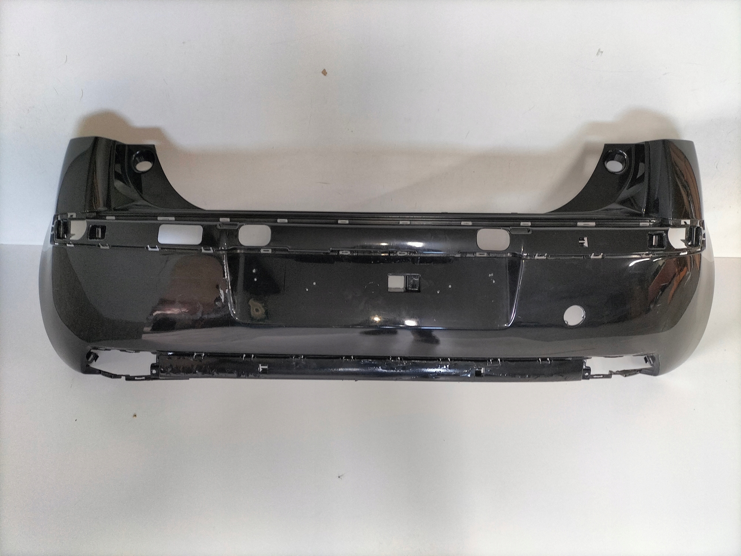 ZADNÝ NÁRAZNÍK CITROEN C4 04-08 5DVERE