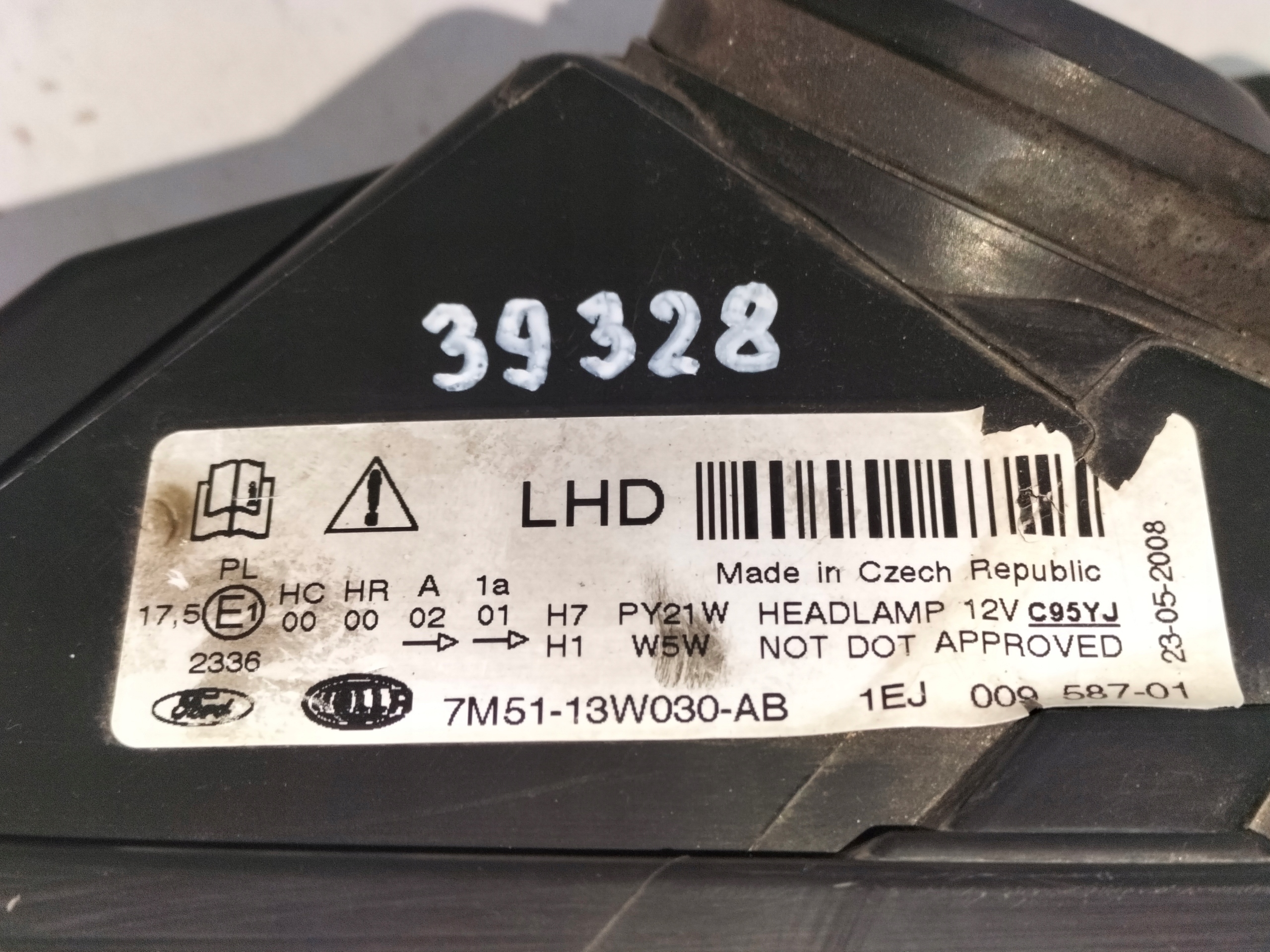 LAVE PREDNE SVETLO FORD C-MAX LIFT 07-10