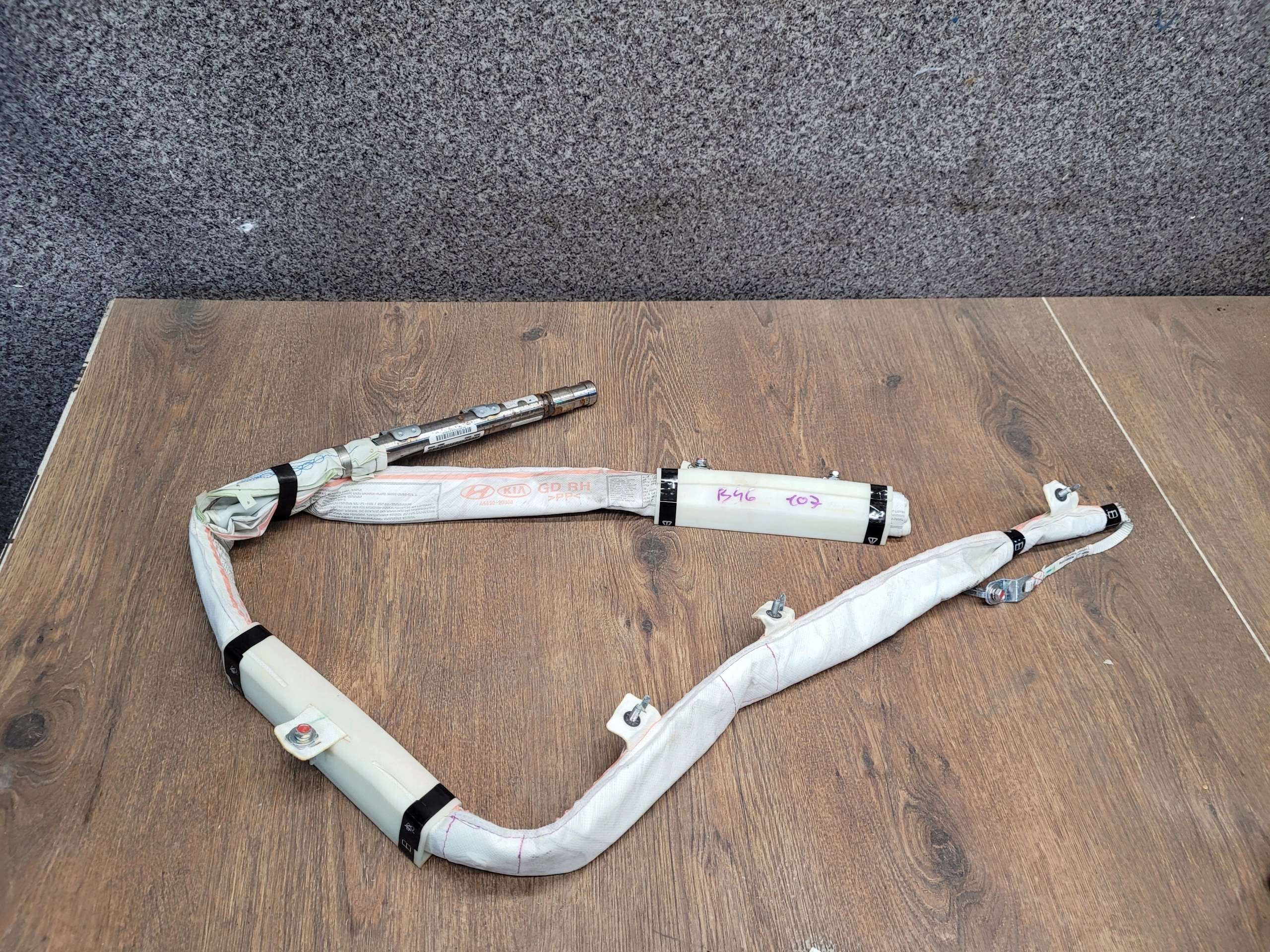 HYUNDAI I30 II 012-016 PRAVY STROPNY AIRBAG 85020-A6000