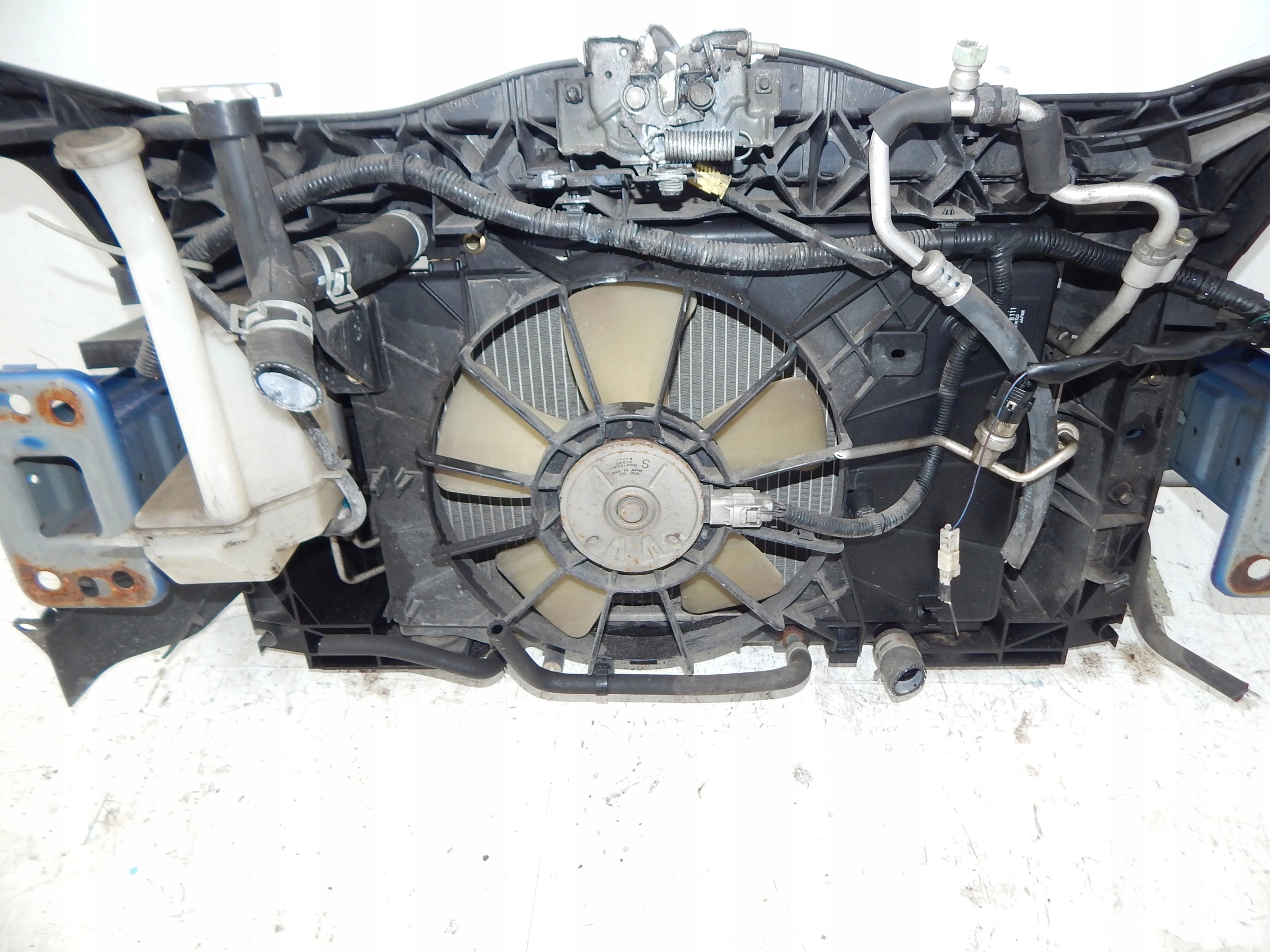 mazda 2 II 02-07 sport 1.5 PREDNE CELO