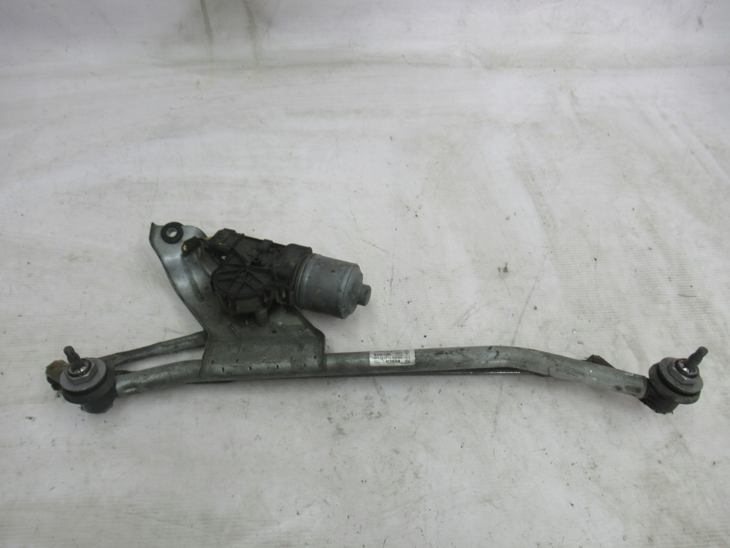 MECHANIZMUS STIERACOV DACIA DUSTER I 10-