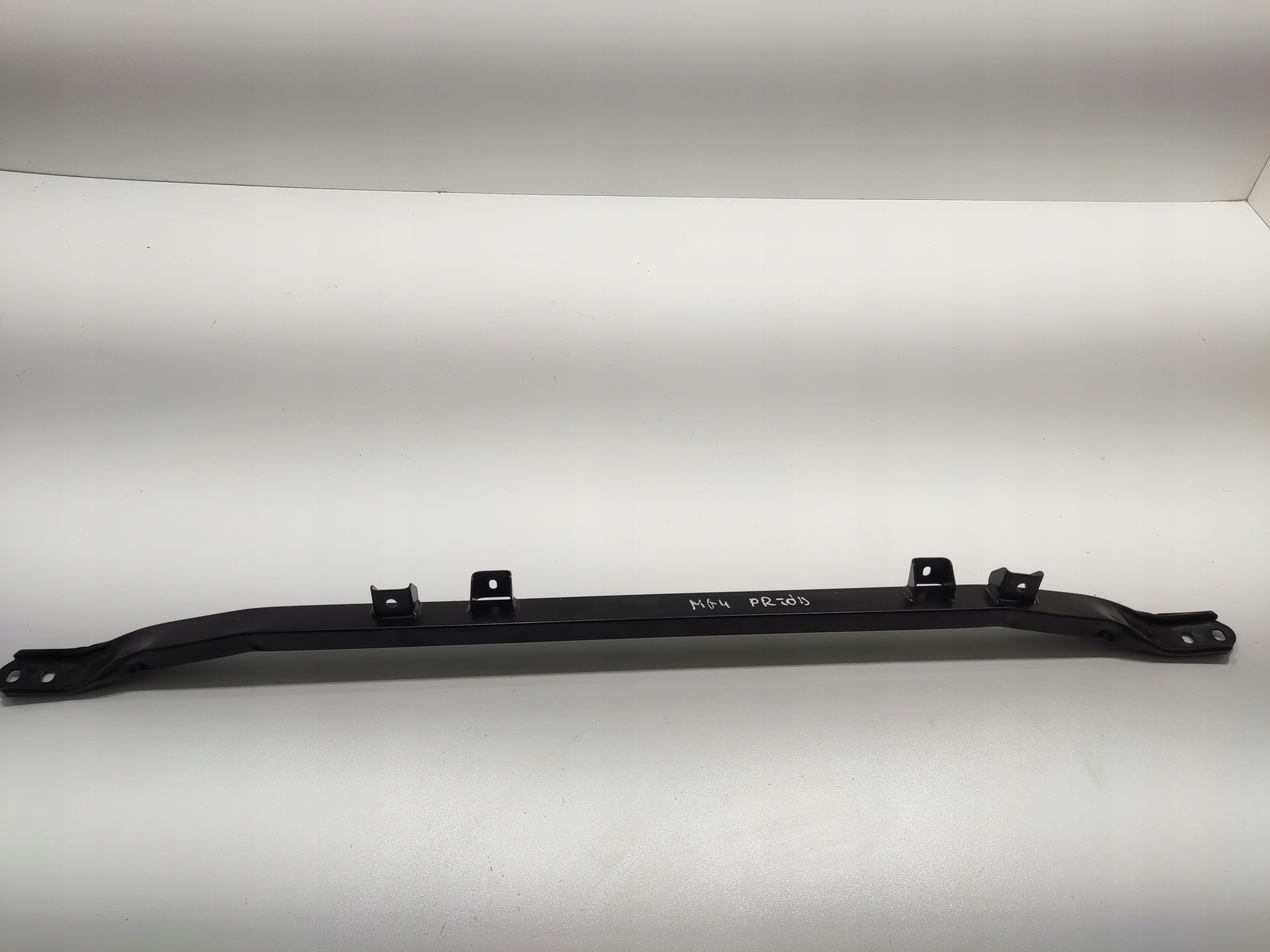 VÝSTUHA DRŽIAK ROZPÓRKA PREDNÝA MG4 MG 4 2022-2025