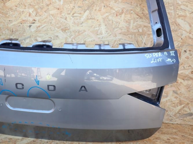 SKODA SUPERB III KOMBI LIFT 19- ZADNÁ KAPOTA