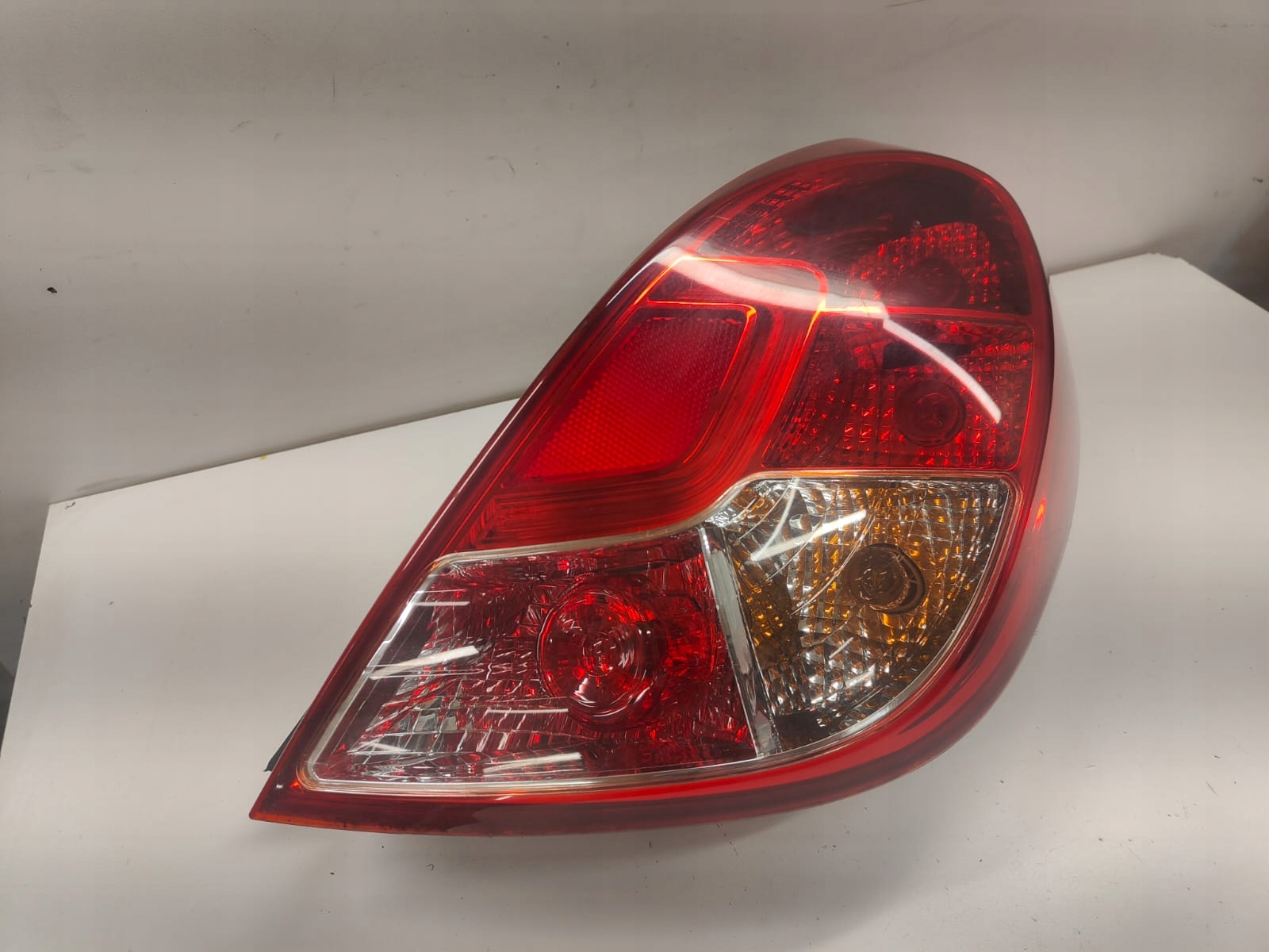 Hyundai i20 lift 12-15 PRAVÉ ZADNÉ SVETLO