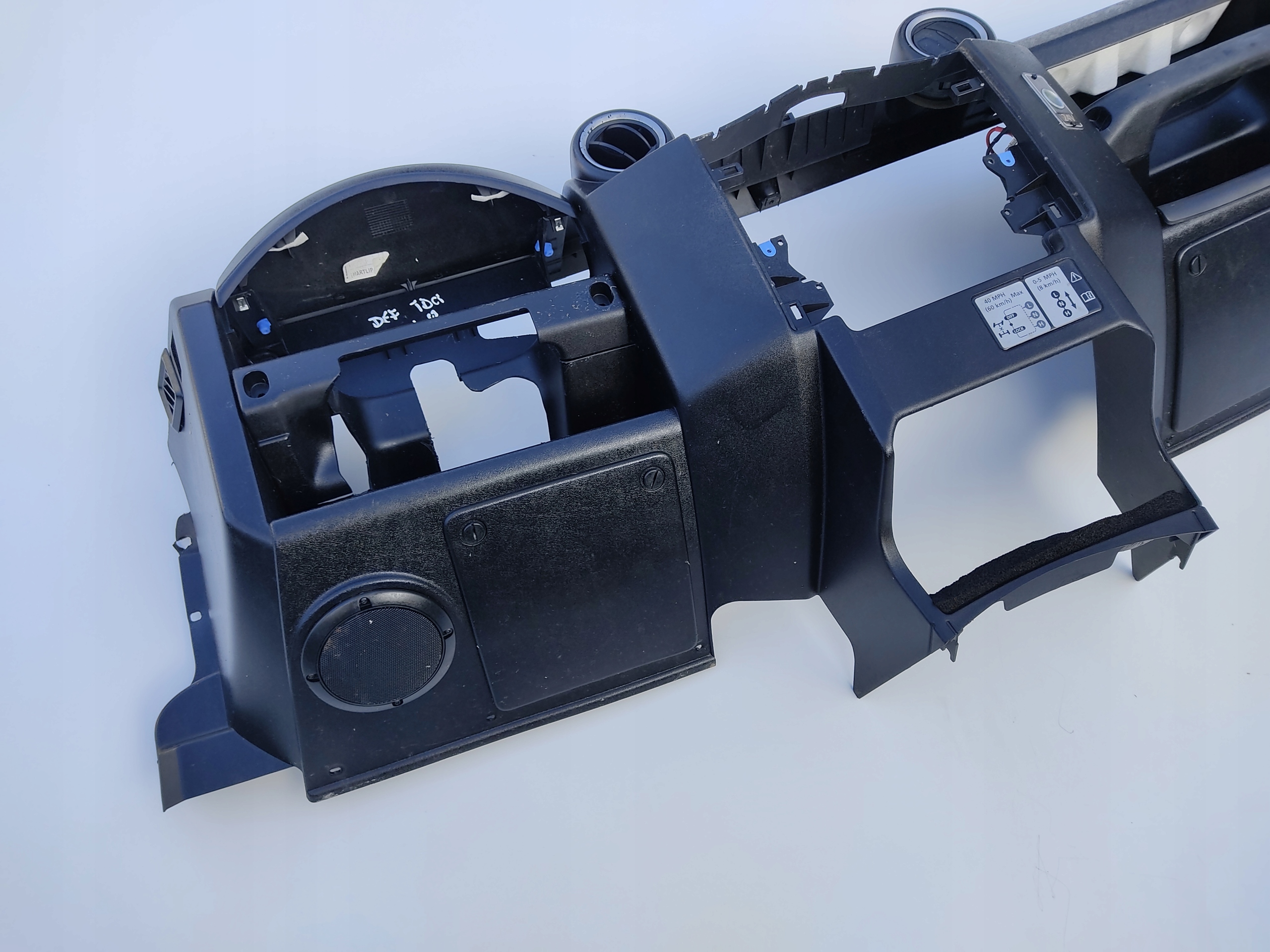PRISTROJOVA DOSKA LAND ROVER DEFENDER 2007-2014 EUROPA
