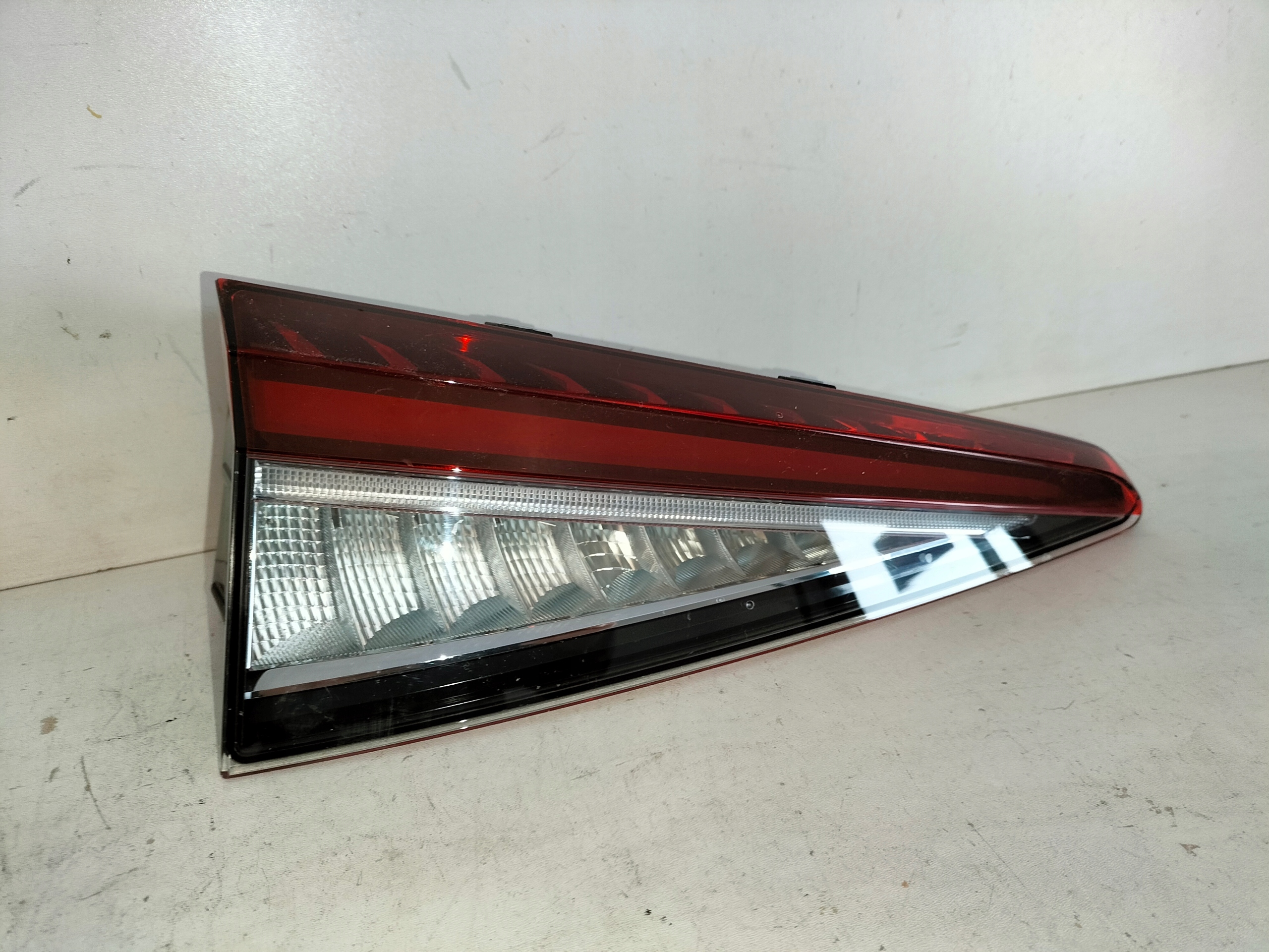 LAVE ZADNE SVETLO SKODA ENYAQ 21- LED