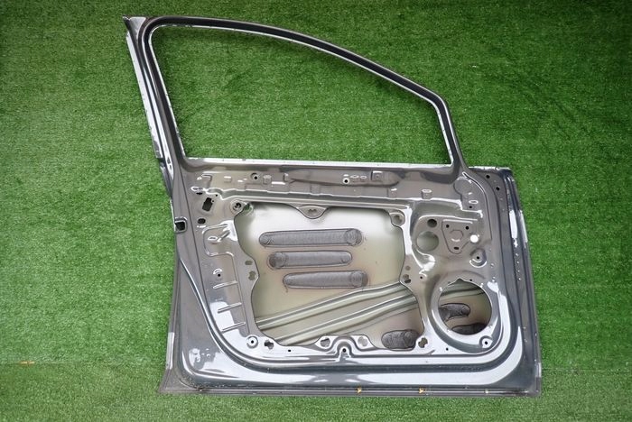 VW GOLF VIII 8 LAVE PREDNE DVERE