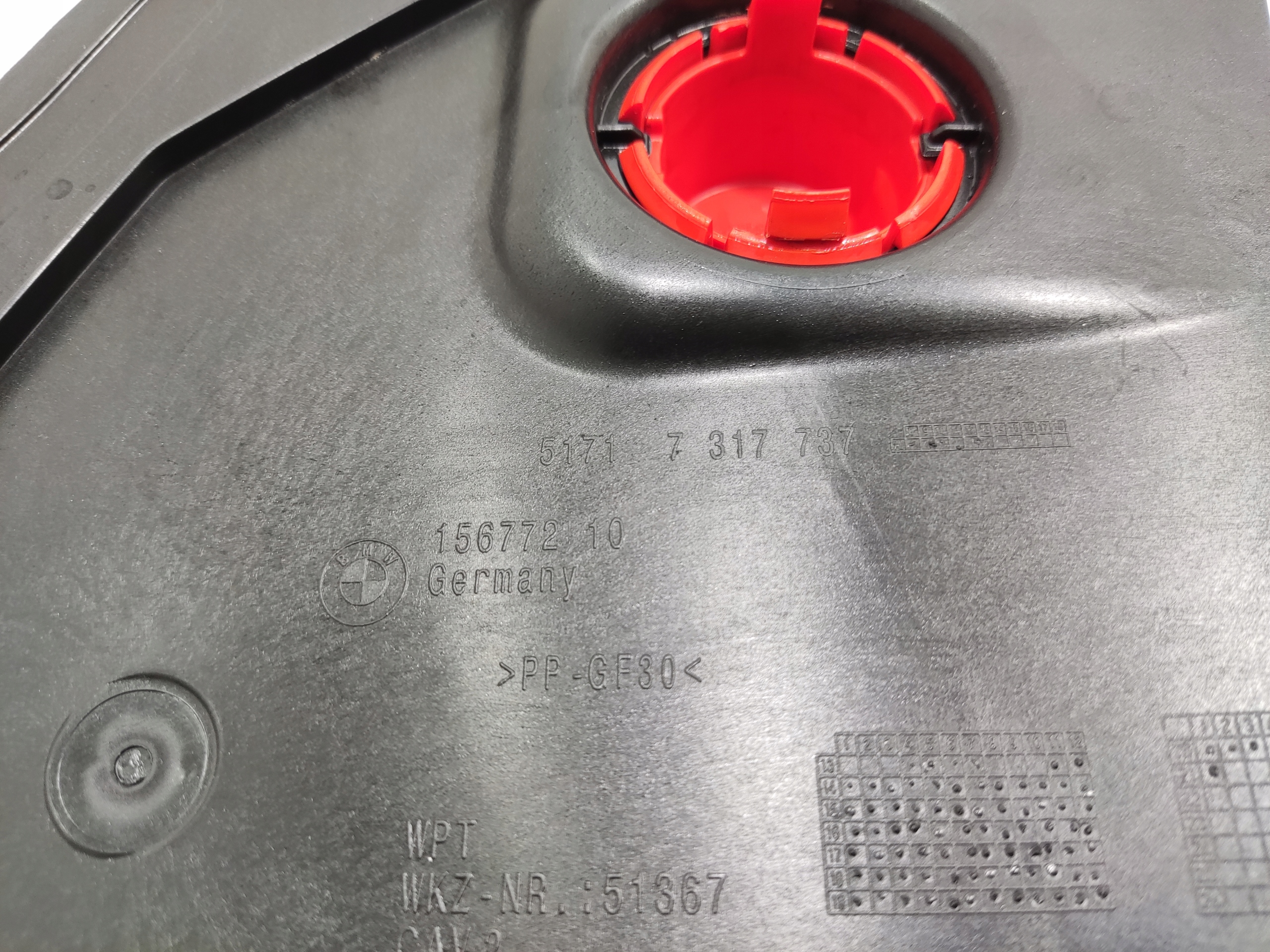 VEKO KRYT AUTOBATERIE MINI F55 F56 F57 2018-2021 7317737