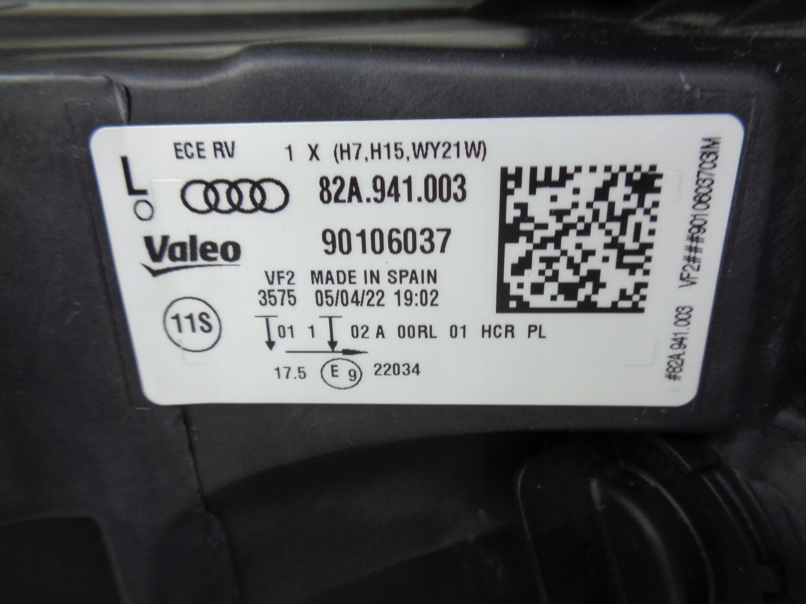 LAVE PREDNE SVETLO AUDI A1 82A 18-