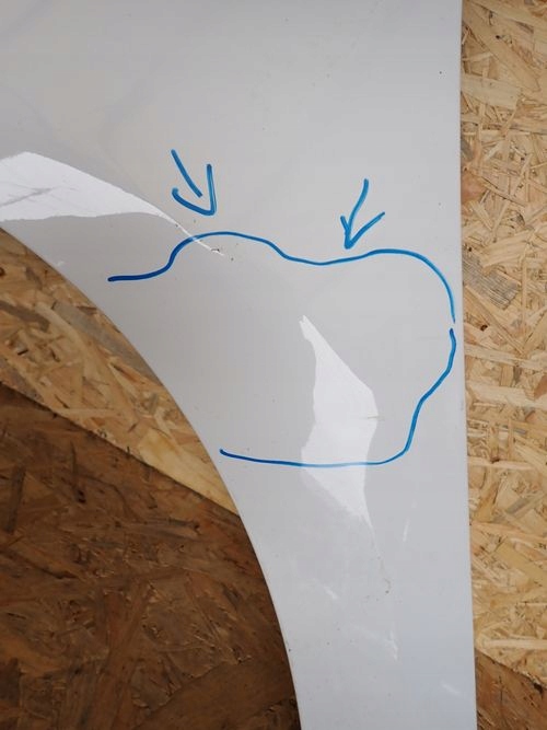 FORD FIESTA MK8 VIII 17- ĽAVÝ PREDNÝ BLATNÍK