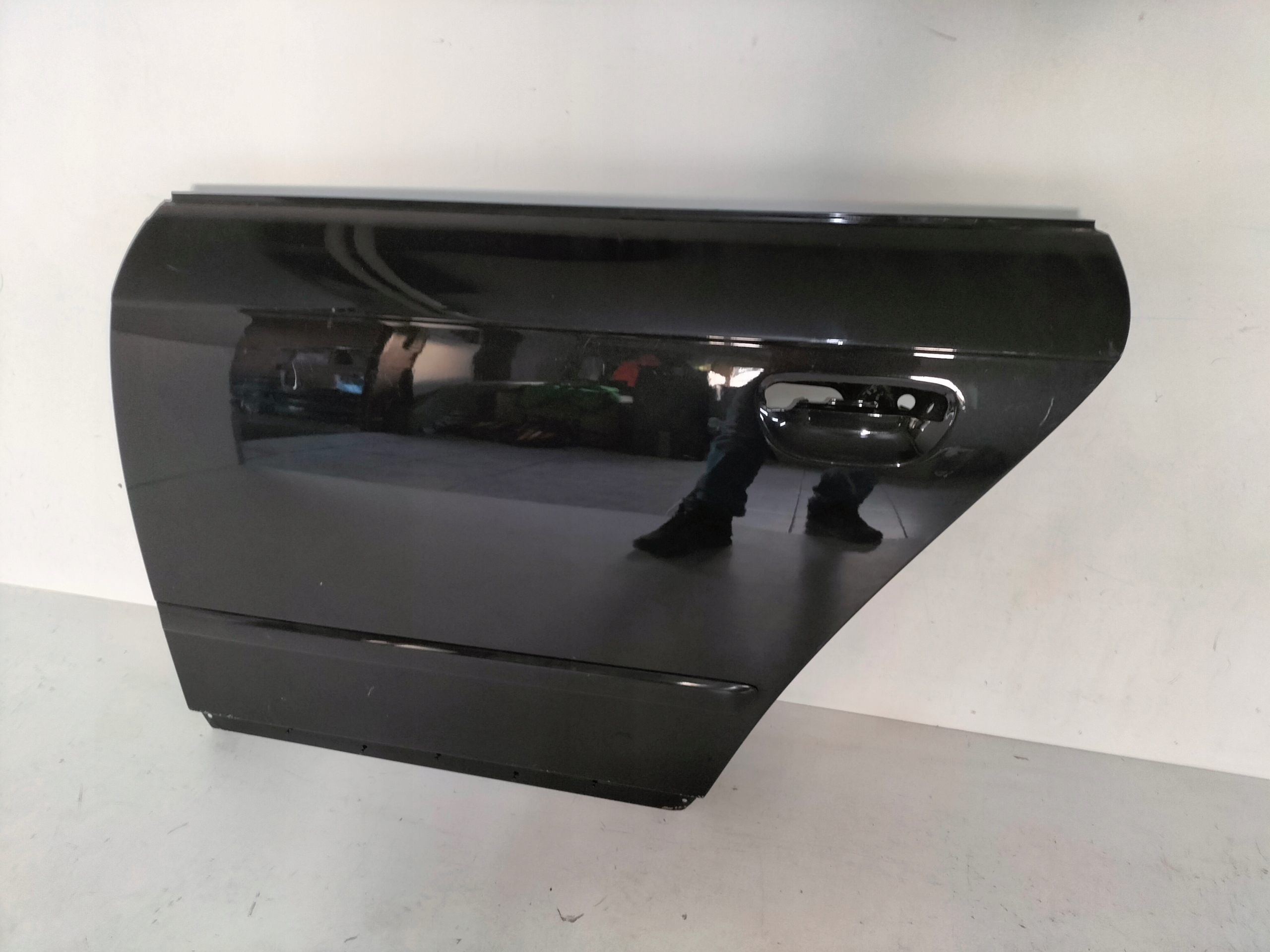 LAVE ZADNE DVERE AUDI A4 B7 04-07