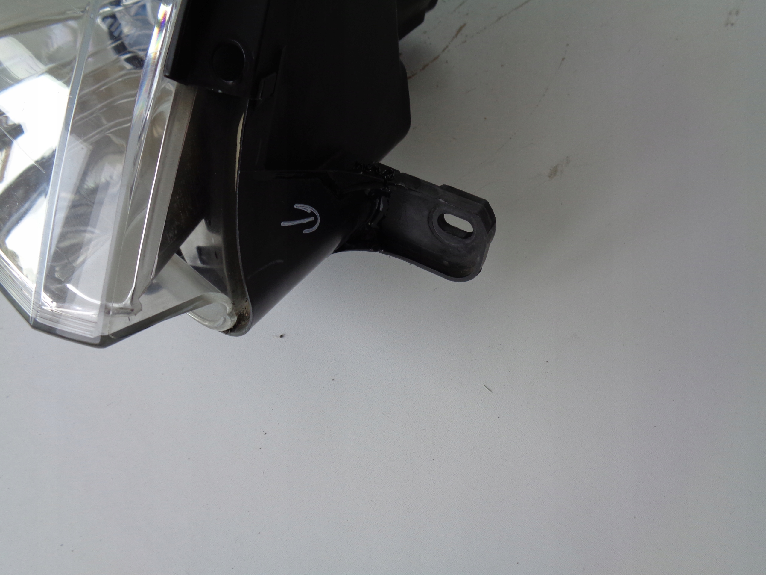 PRAVE PREDNE SVETLO CITROEN C5 04-08 LIFT