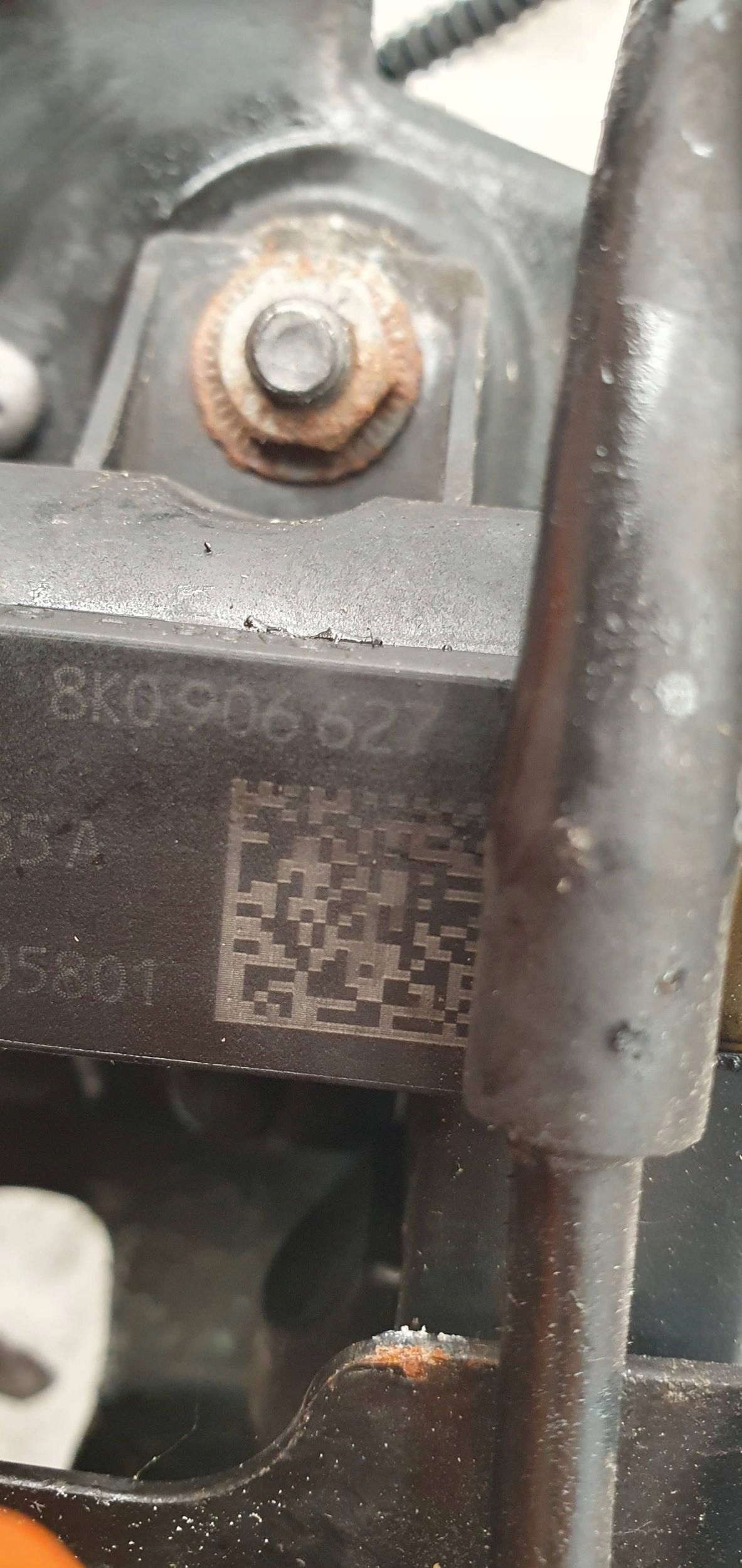 Audi A4 B8 8K 2.0 tdi 8k0906627 PODTLAKOVY VENTIL ELEKTROVENTIL TURBA