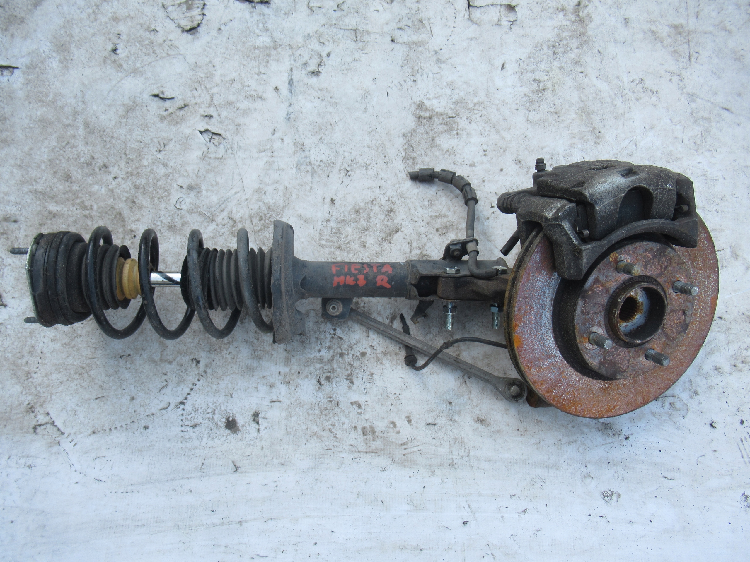 PRAVÝ OTOČ MCPHERSON FORD FIESTA MK7 1.4