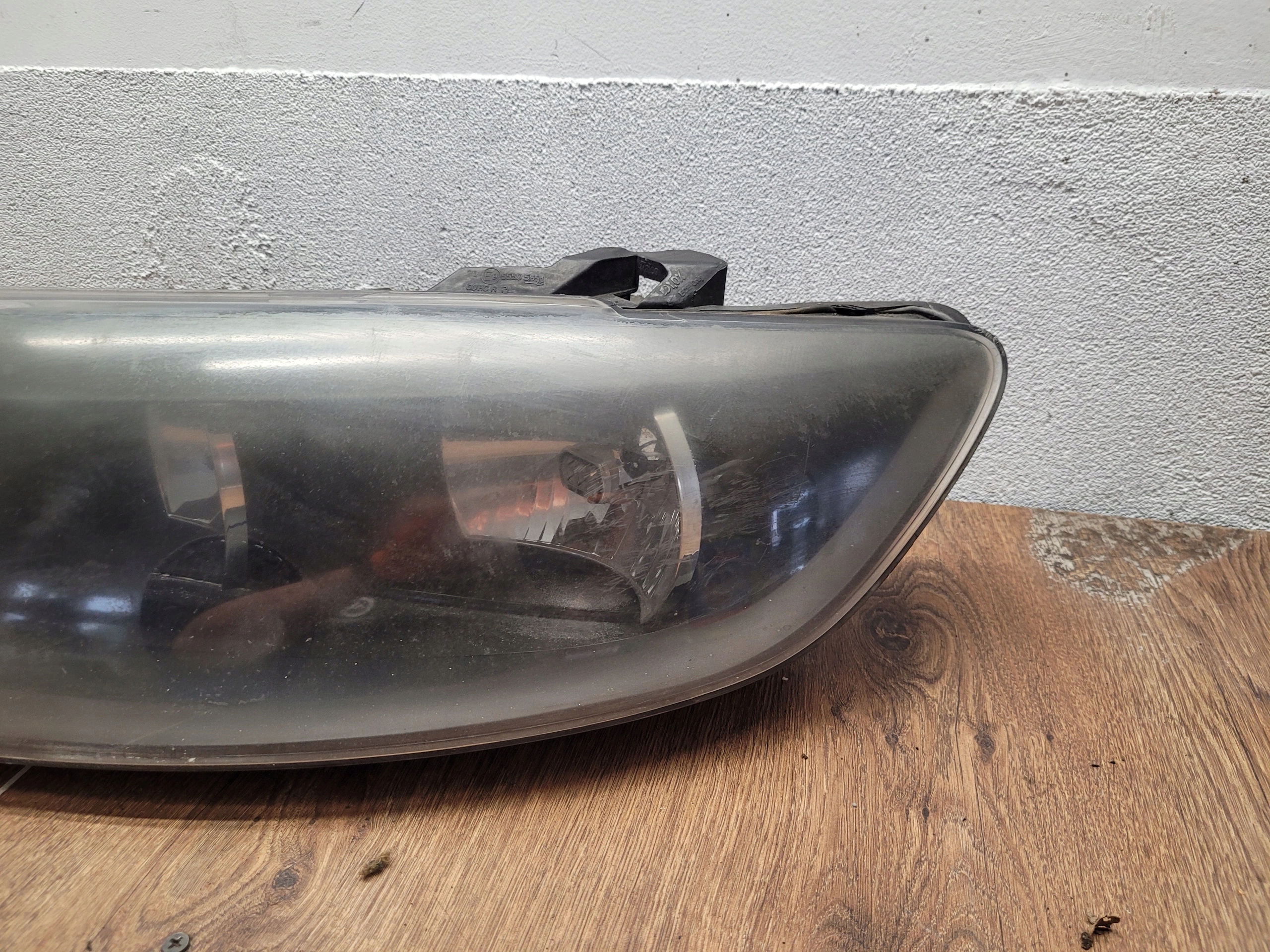 AUDI Q7 4L ĽAVÉ PREDNÉ SVETLO GB VERZIA 4L0941003K