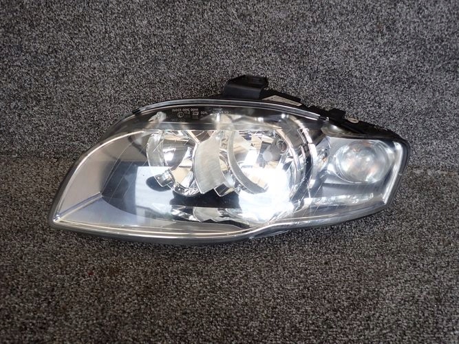 AUDI A4 B7 04-08 LAVE PREDNE SVETLO 8E941003BK