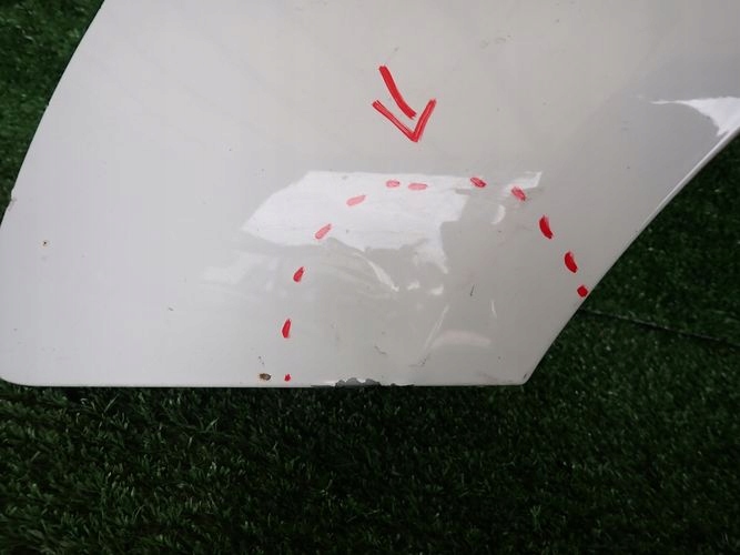 AUDI A4 B8 08-12 ĽAVÝ PREDNÝ BLATNÍK