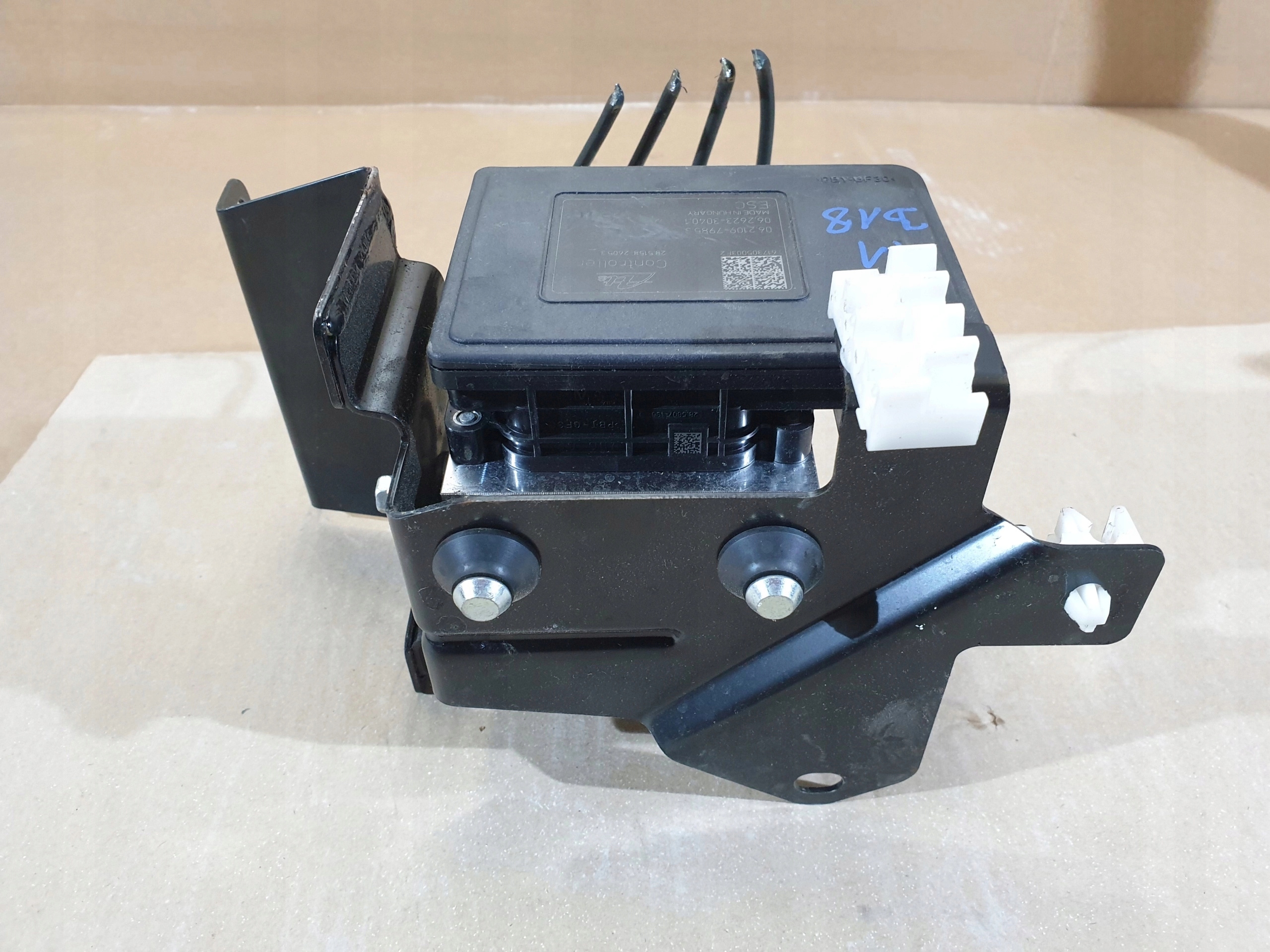NISSAN NAVARA D23 KOCKA ABS 47660 4JK1B