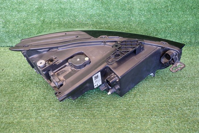 SEAT TARRACO FULL LED LAVE PREDNE SVETLO 5FJ941007E