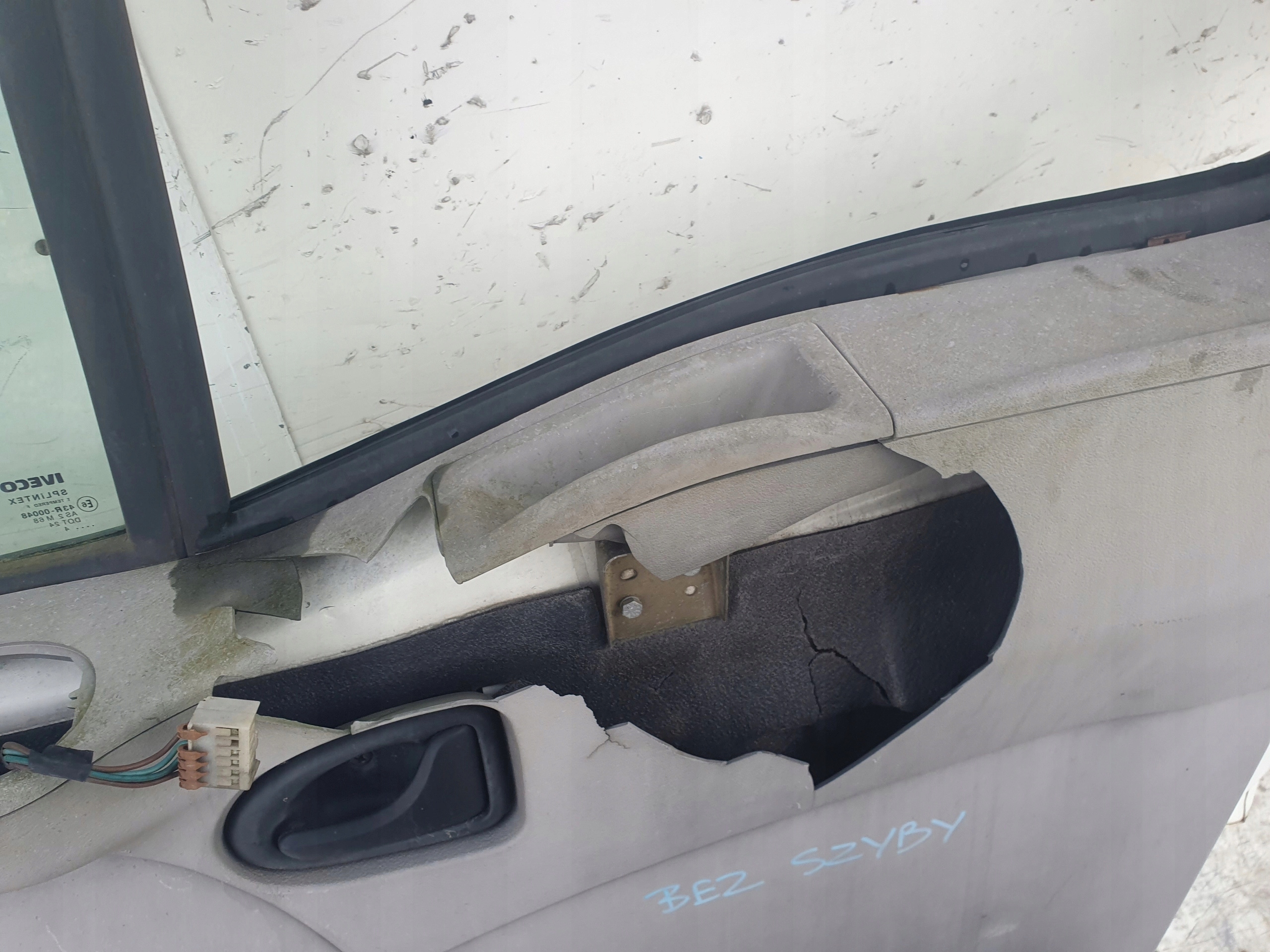 IVECO DAILY 99-012 PRAVE PREDNE DVERE