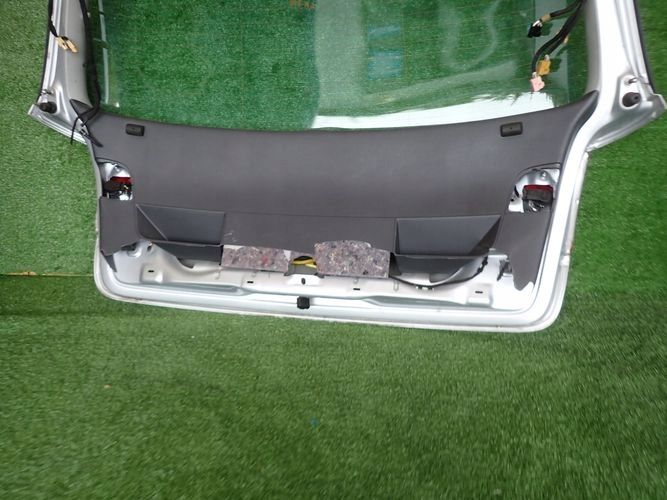 VW GOLF V HB ZADNÁ KAPOTA
