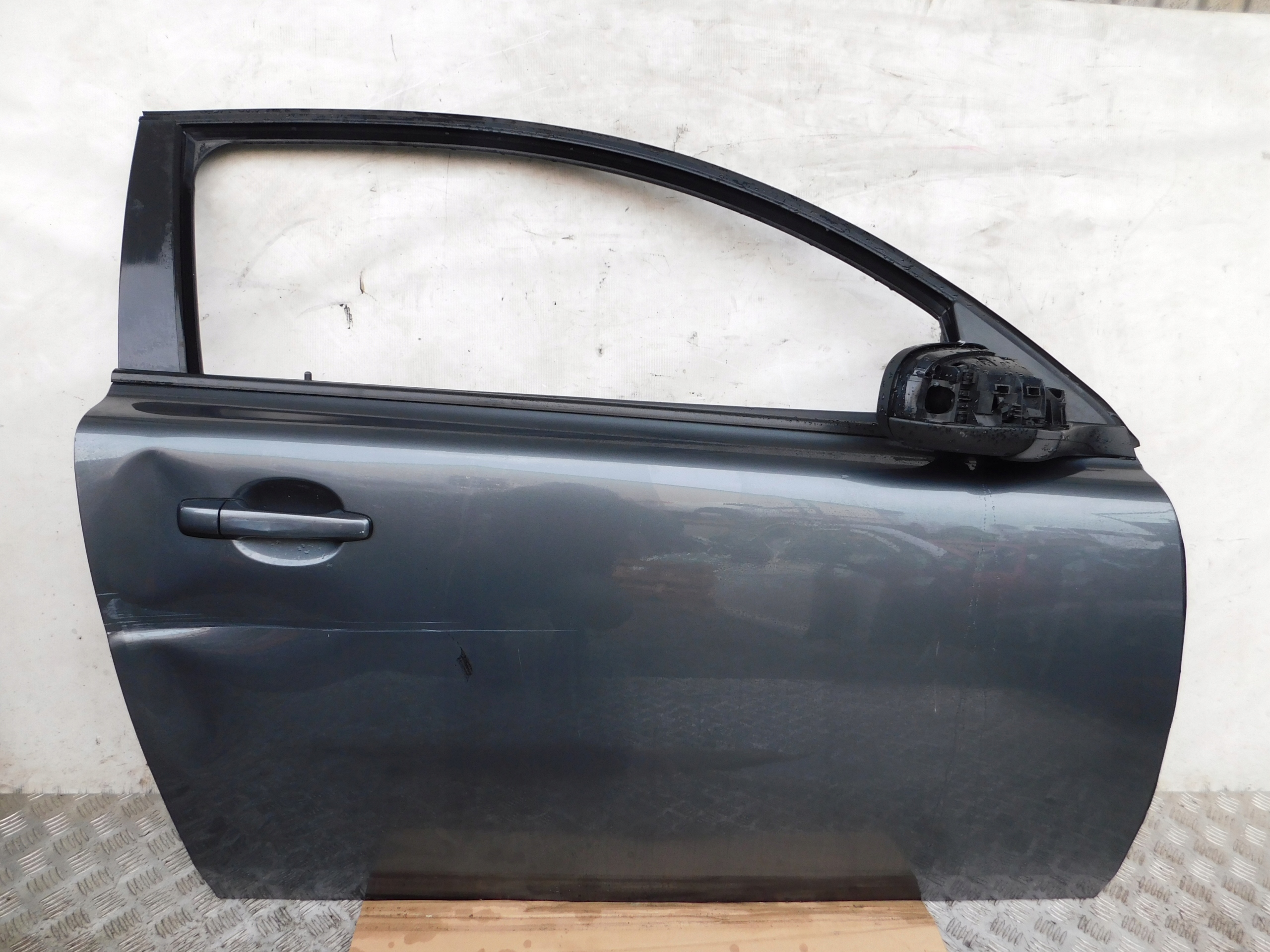 PRAVE DVERE VOLVO C30