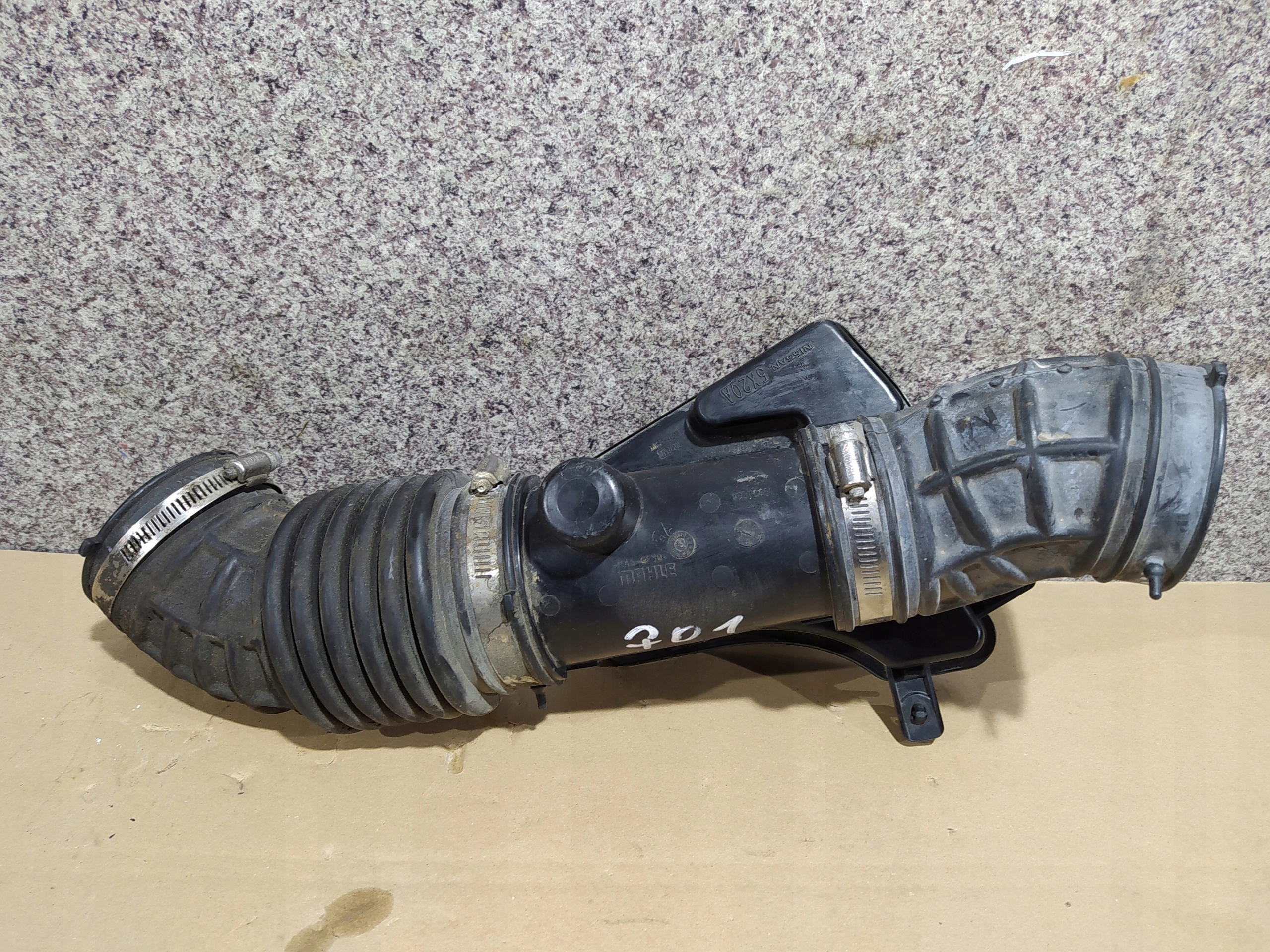 NISSAN NAVARA D40 3.0 DCI NASÁVANIE VZDUCHU 70378661