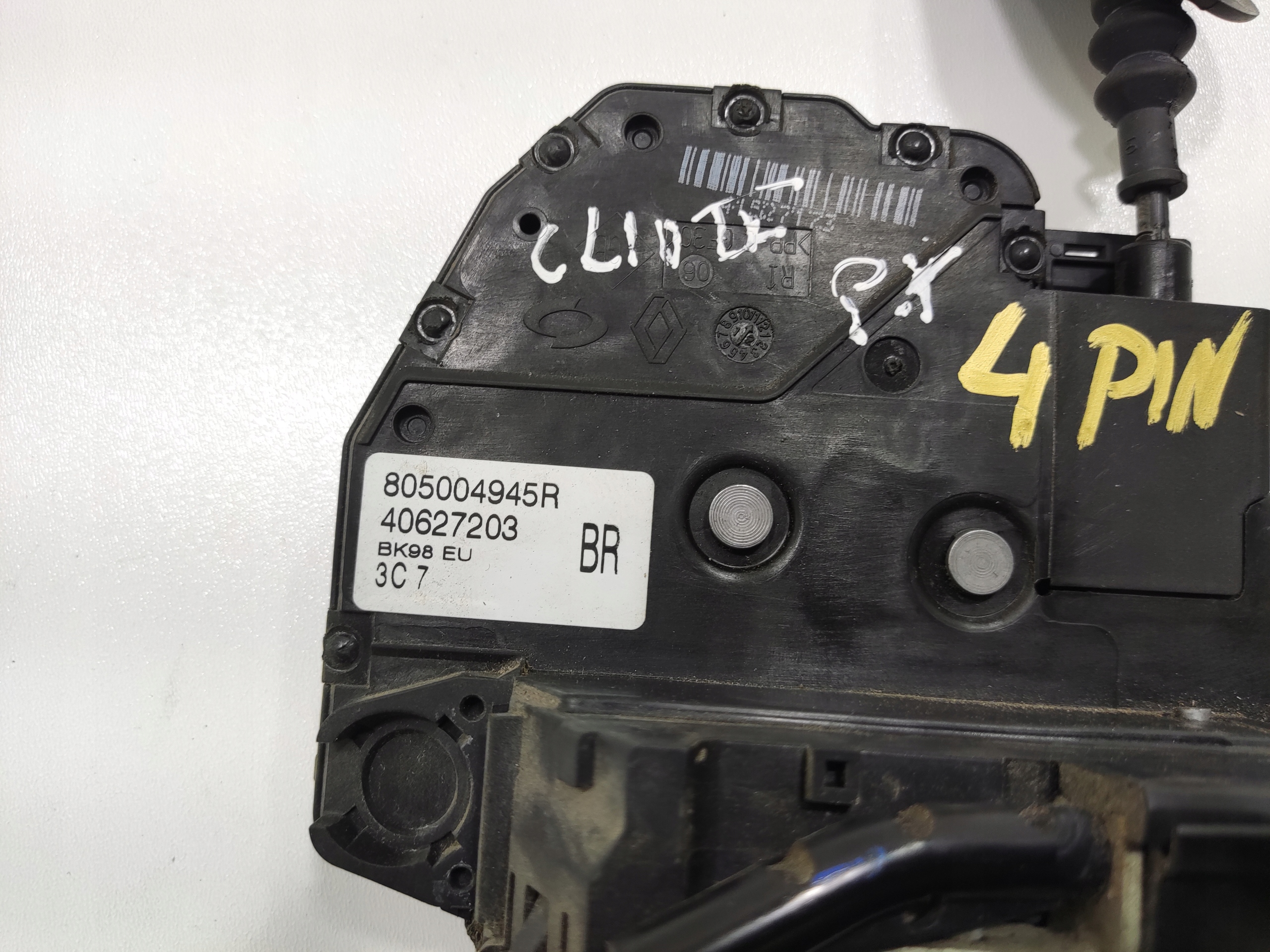 ZAMOK PRAVYCH PREDNYCH DVERI RENAULT CLIO IV 805004945R 4 PIN 2013-2019