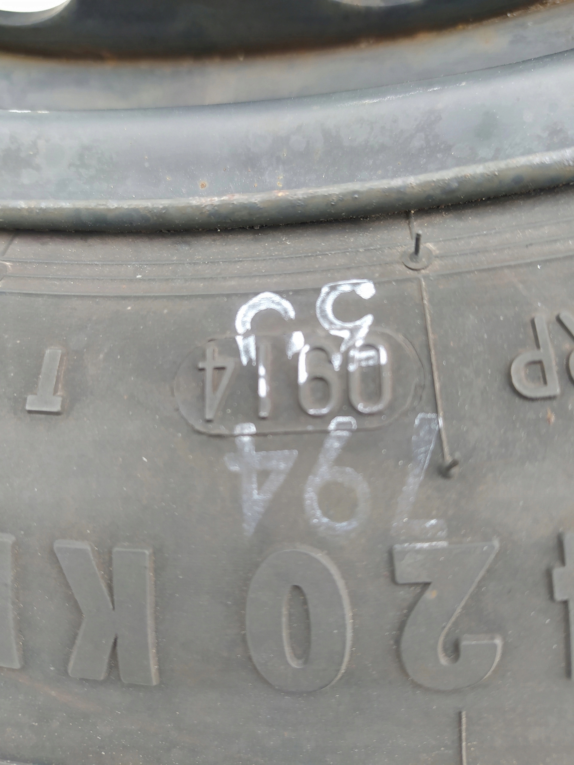 MERCEDES W207 DOJAZDOVKA REZERVA 18“ 2074000102