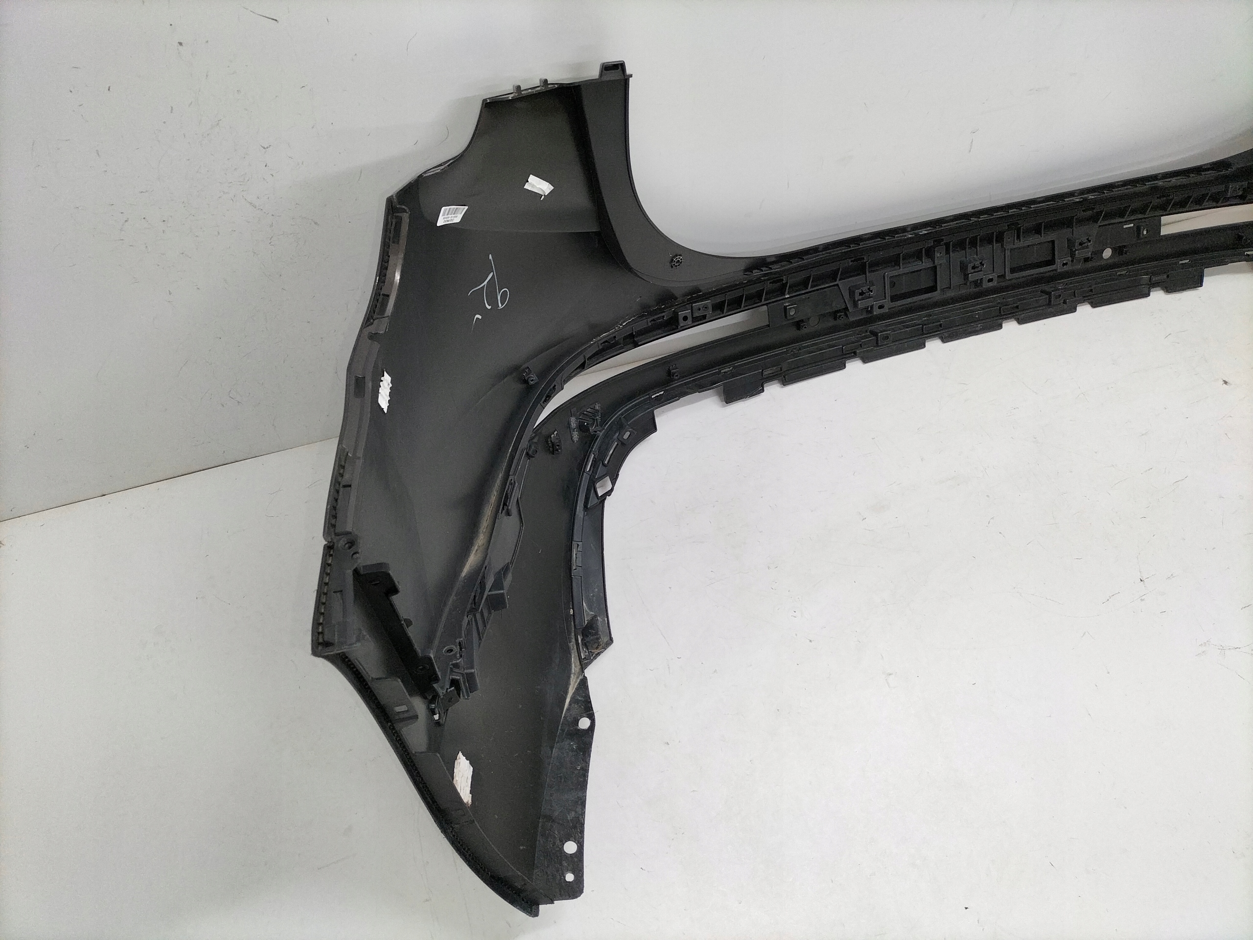 ZADNÝ NÁRAZNÍK HYUNDAI SANTA FE IV LIFT 21-