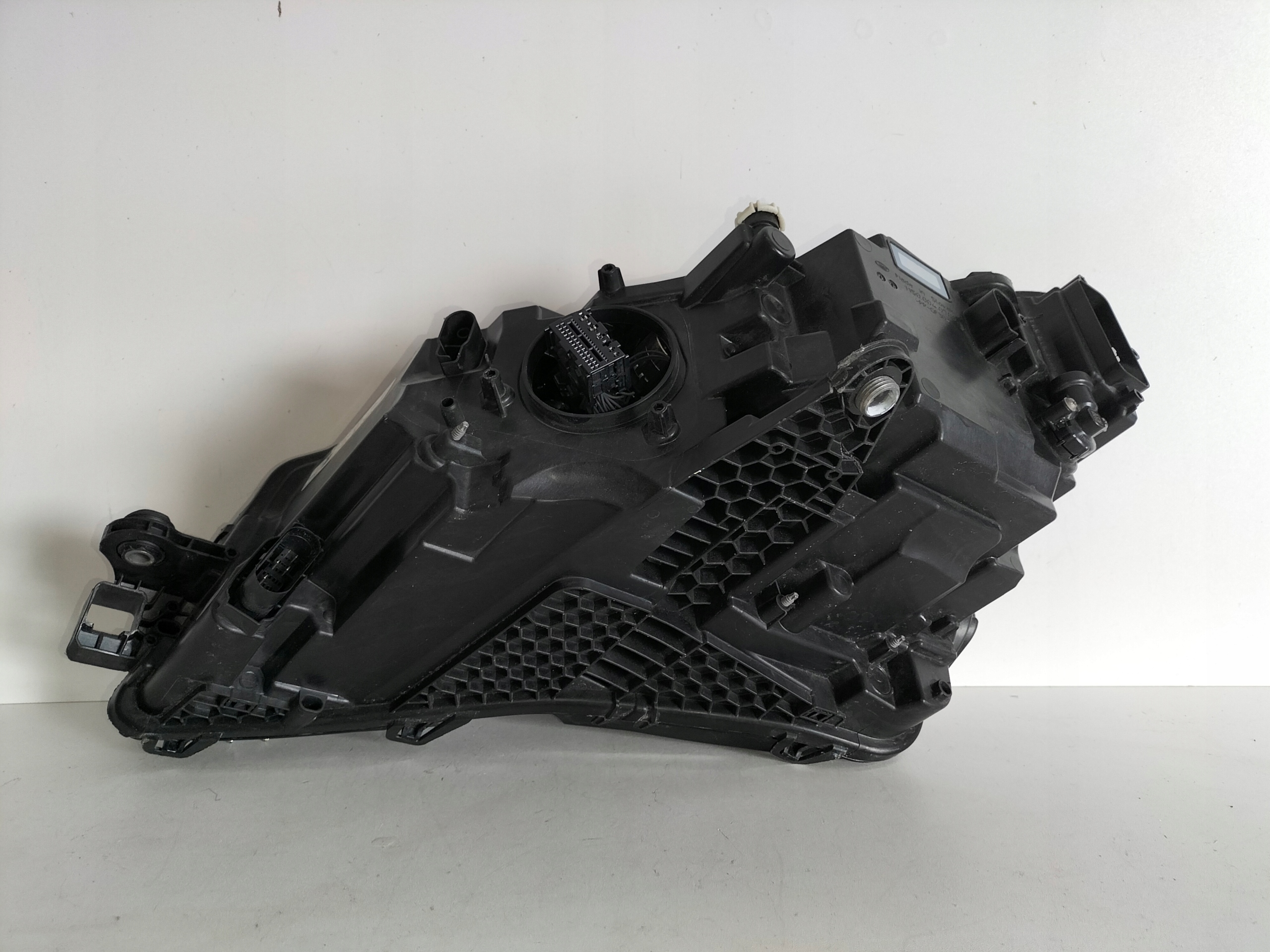 PRAVE PREDNE SVETLO SKODA SUPERB III LIFT 19- CRYSTAL LIGHTING