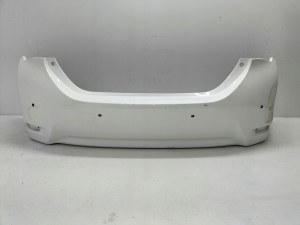 ZADNÝ NÁRAZNÍK TOYOTA COROLLA E16 E18 13- SEDAN ZADNÝ NÁRAZNÍK TOYOTA COROLLA E16 E18 13- SEDAN