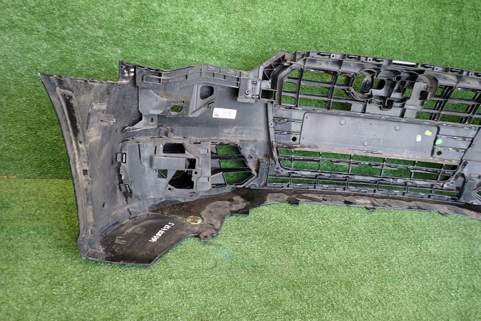 AUDI A6 C7 LIFT 14- PREDNÝ NÁRAZNÍK