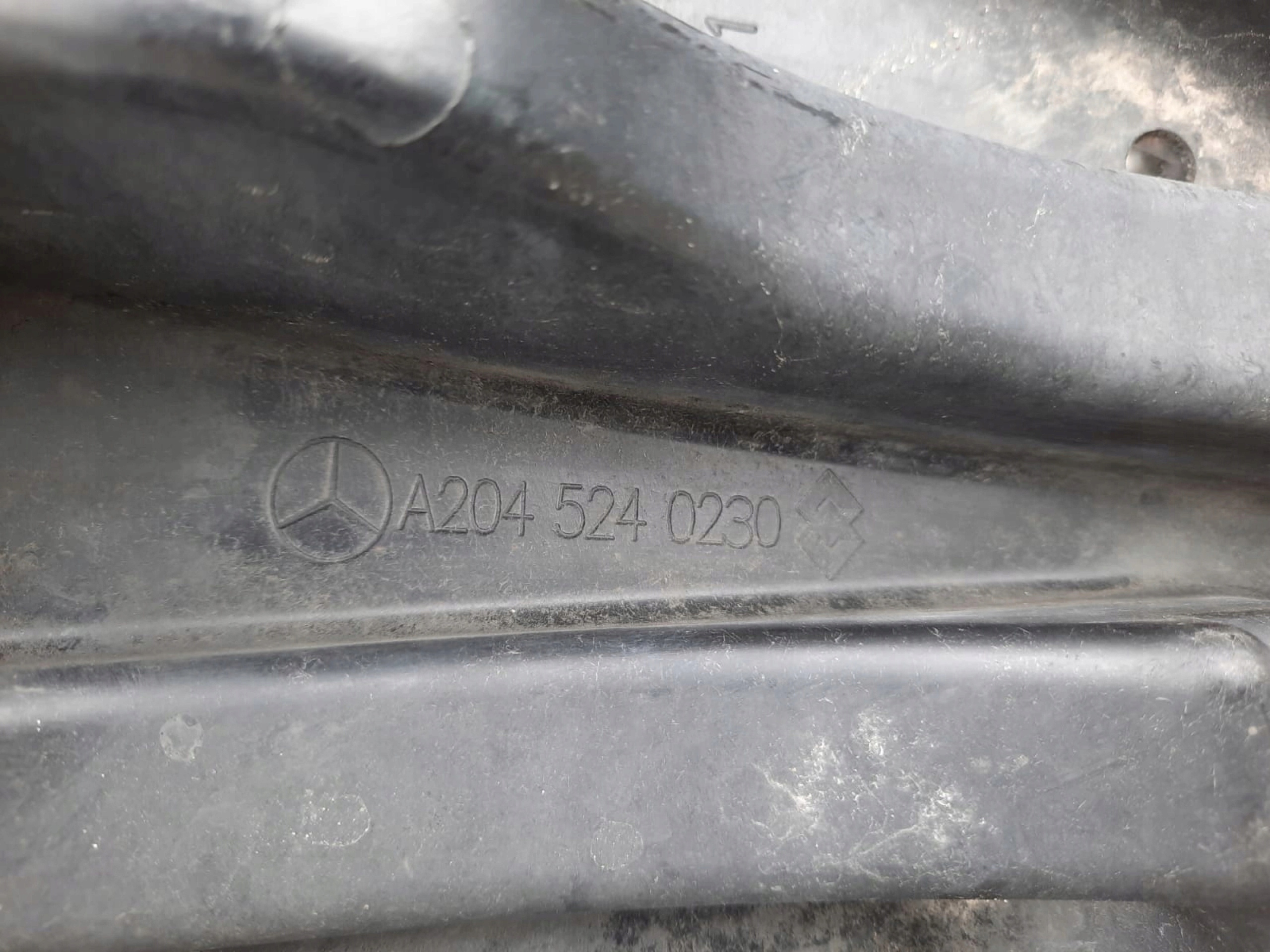 C KLASA W204 KRYT POD PREDNÝ NÁRAZNÍK