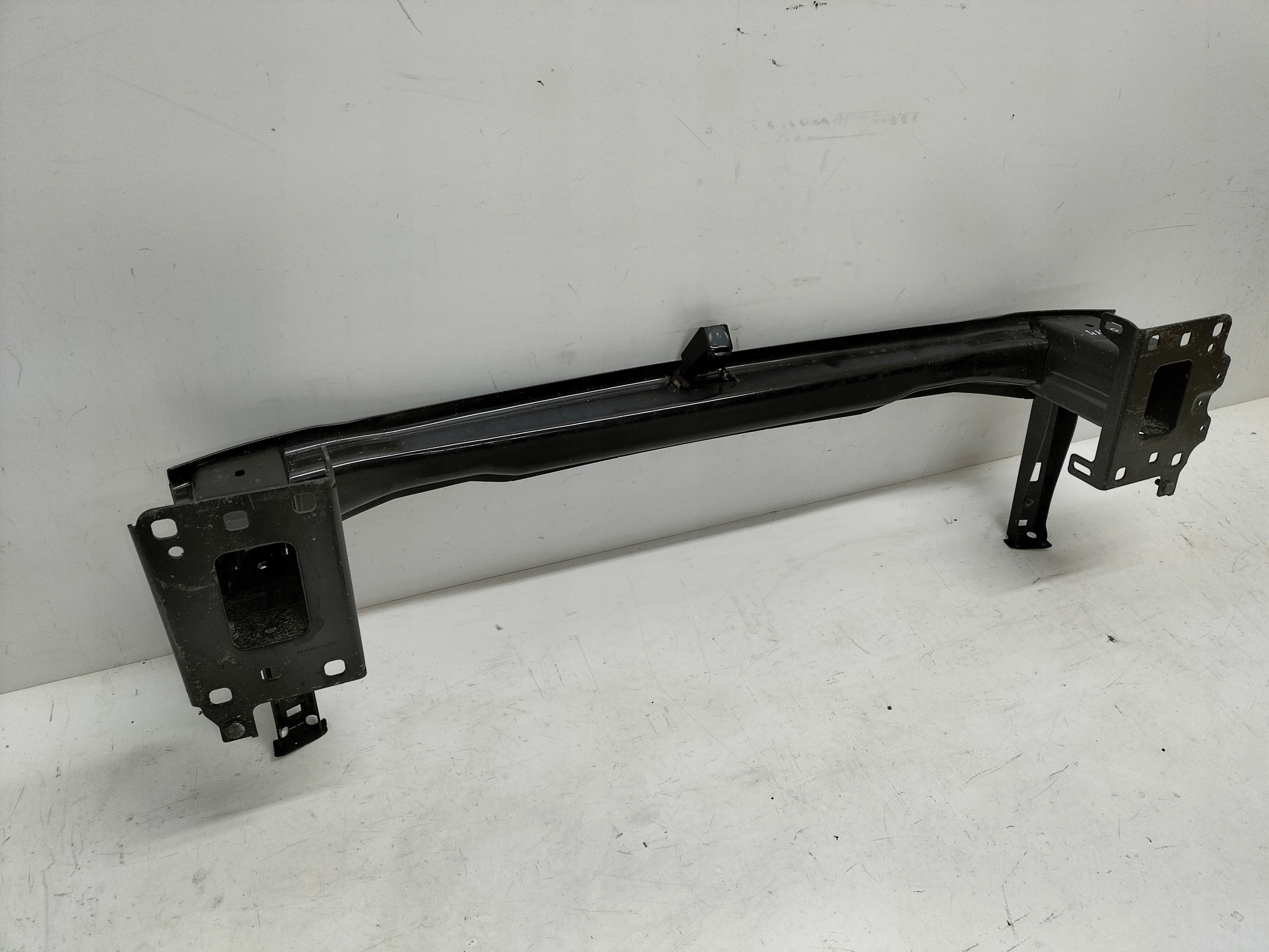 VYSTUHA PREDNEHO NARAZNIKA SKODA OCTAVIA 4 IV 19-