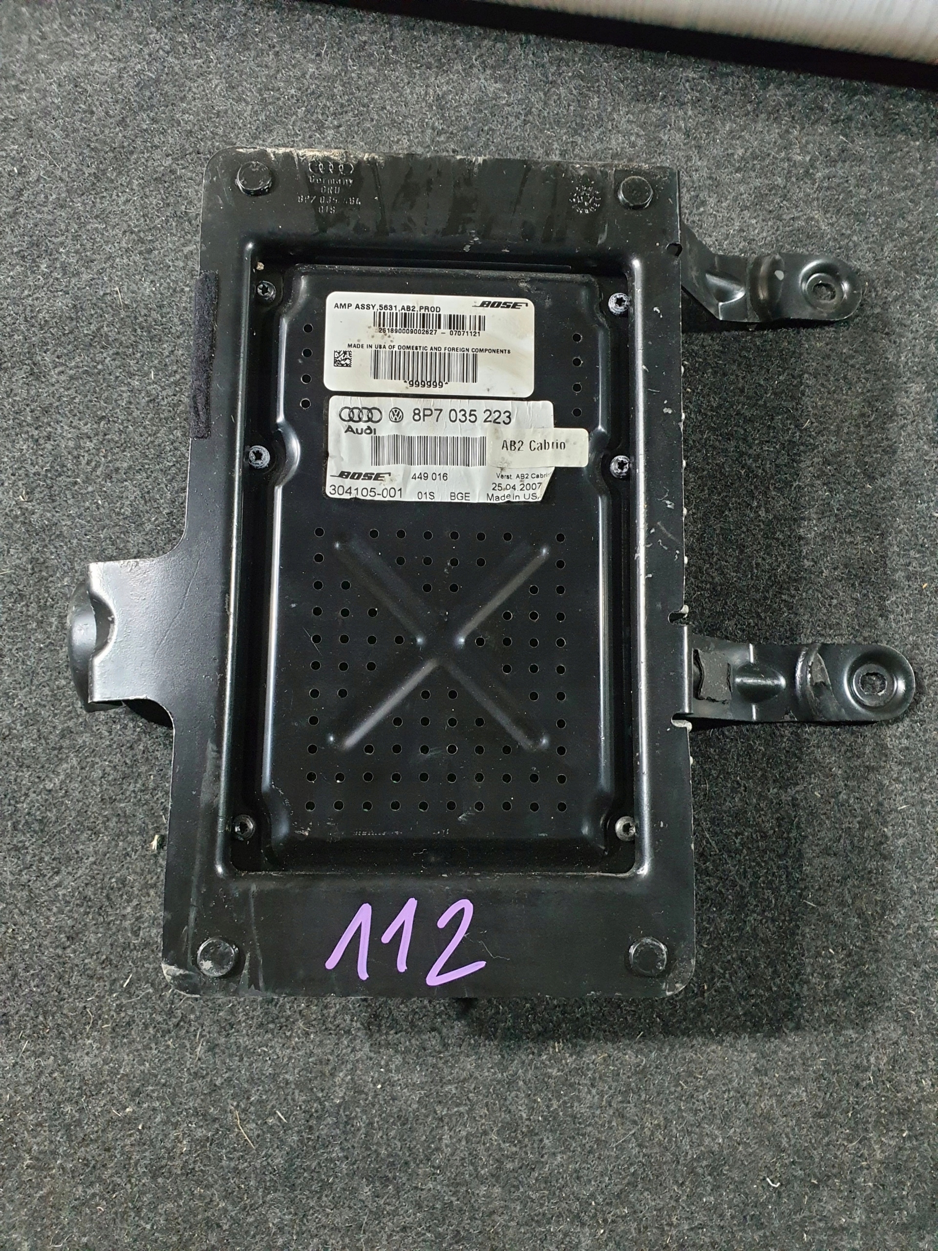 AUDI A3 ZOSILNOVAC BOSE 8P7035223