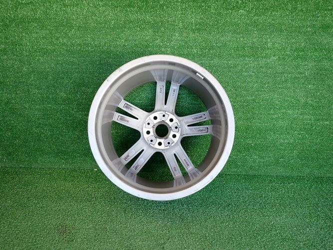 BMW 2 F45 F46 8Jx18 ET57 5×112 HLINIKOVY DISK ELEKTRON