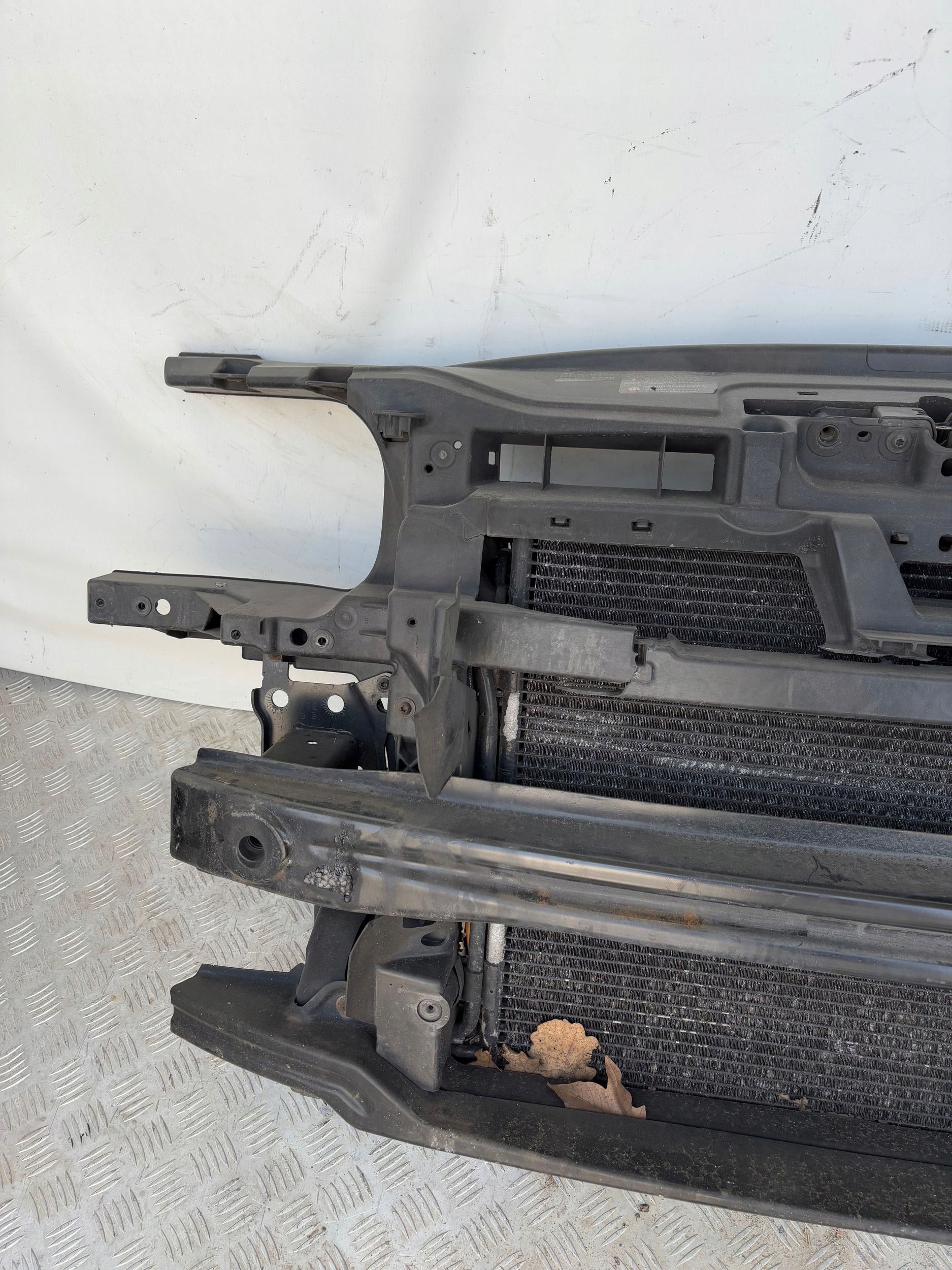 PREDNE CELO CHLADICE VW TOURAN I 2.0 TDI 03-
